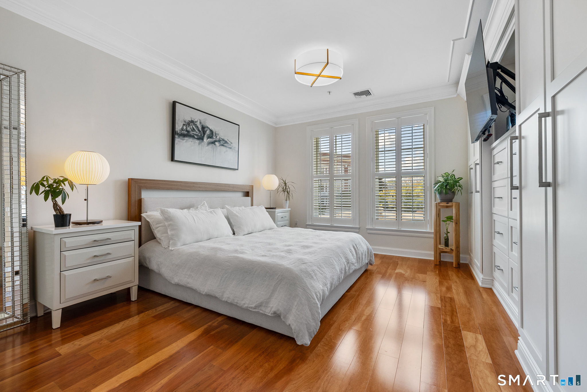 85 Memorial Road 205