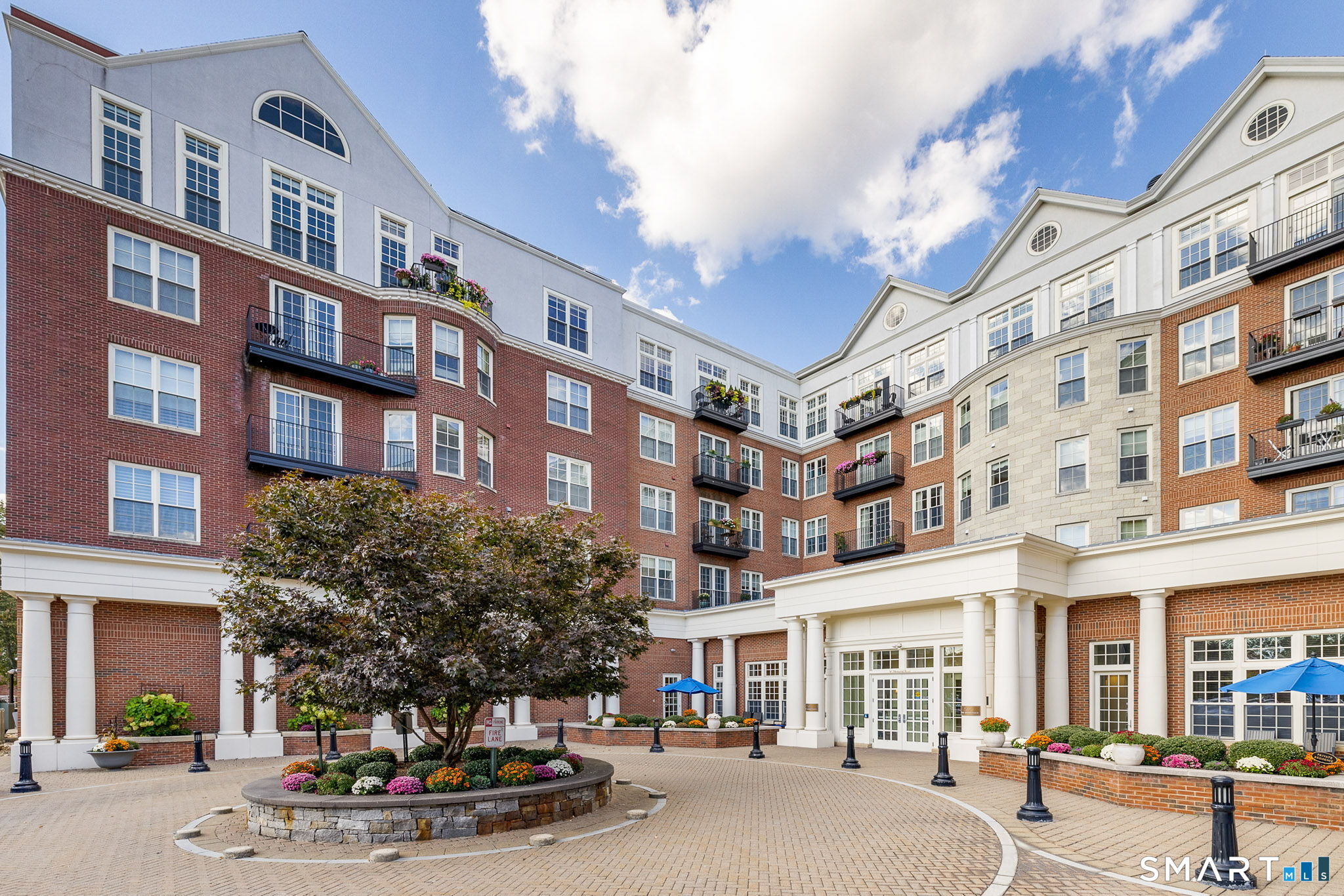 85 Memorial Road 205