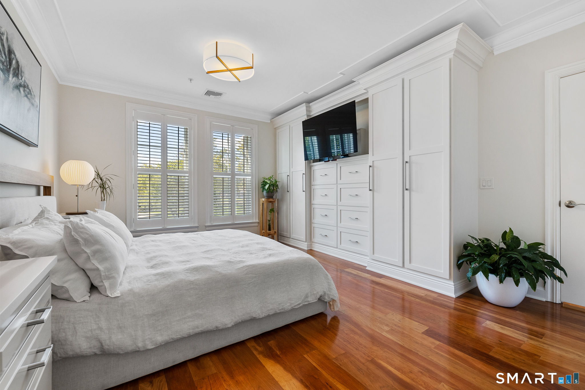 85 Memorial Road 205