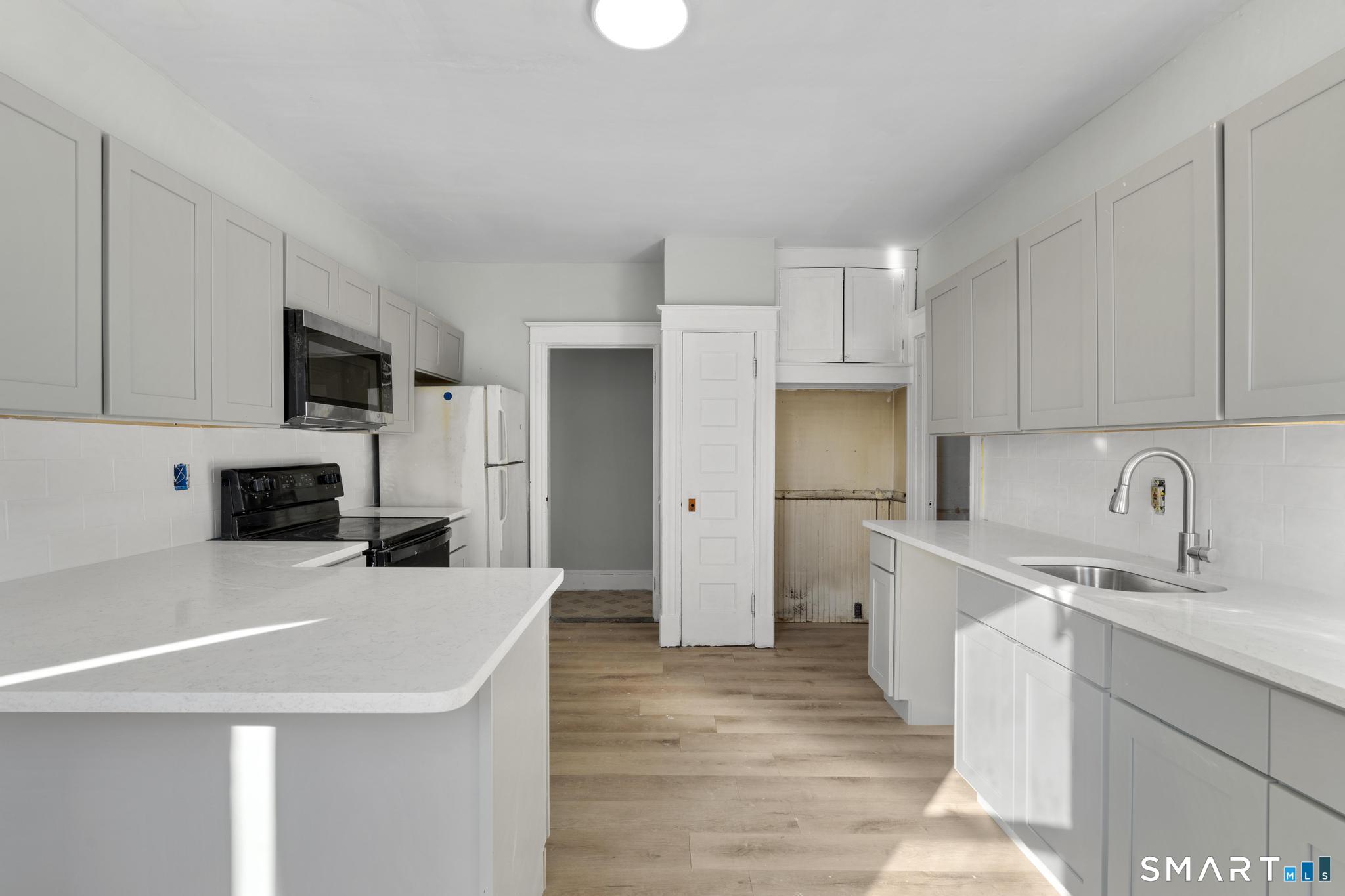 50 Hillside Place