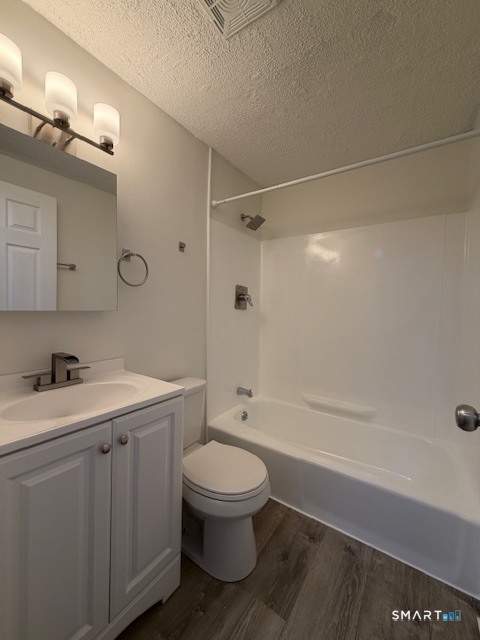 252 Blakeslee Street 4