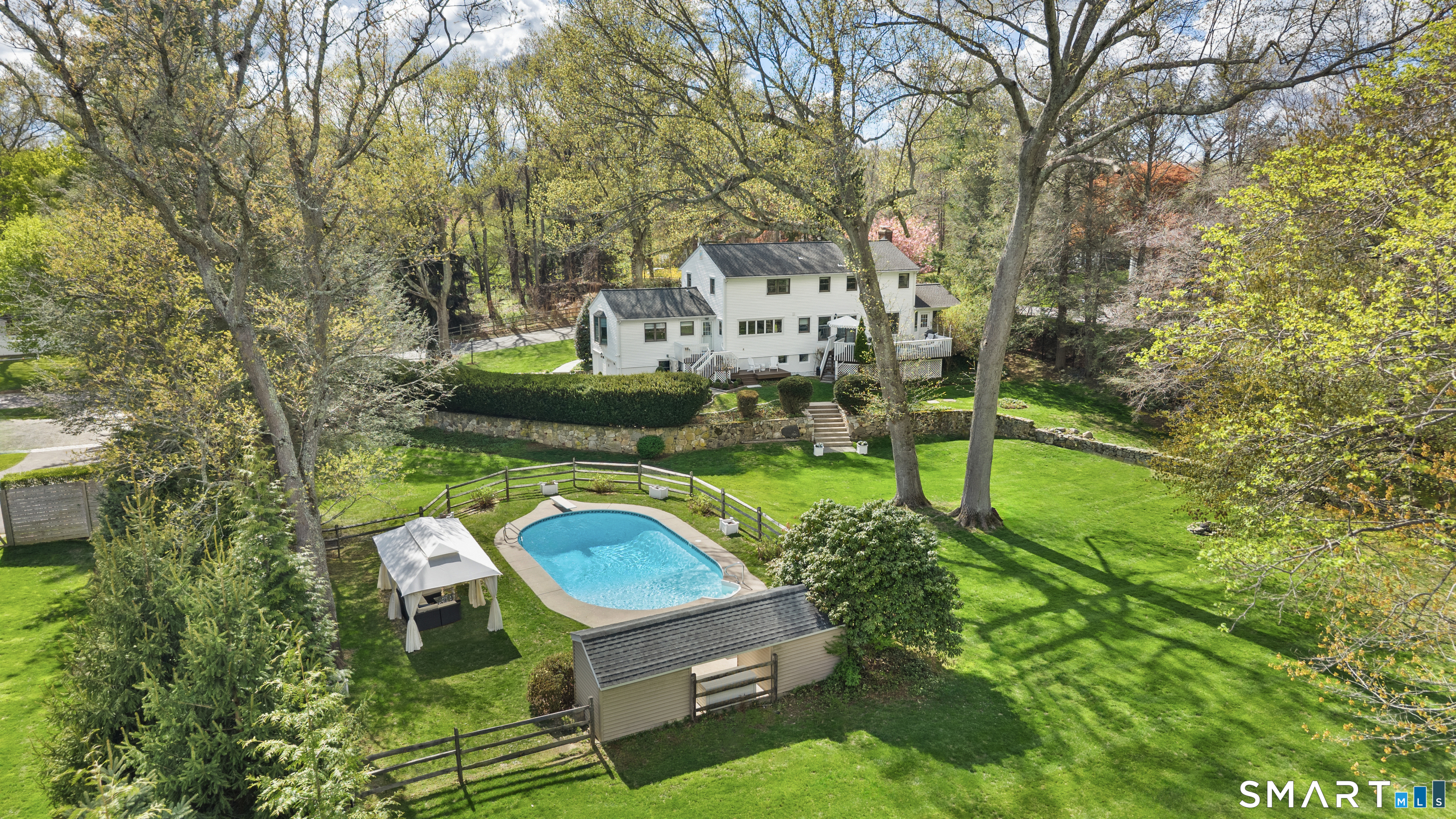 24 Blue Ribbon Drive