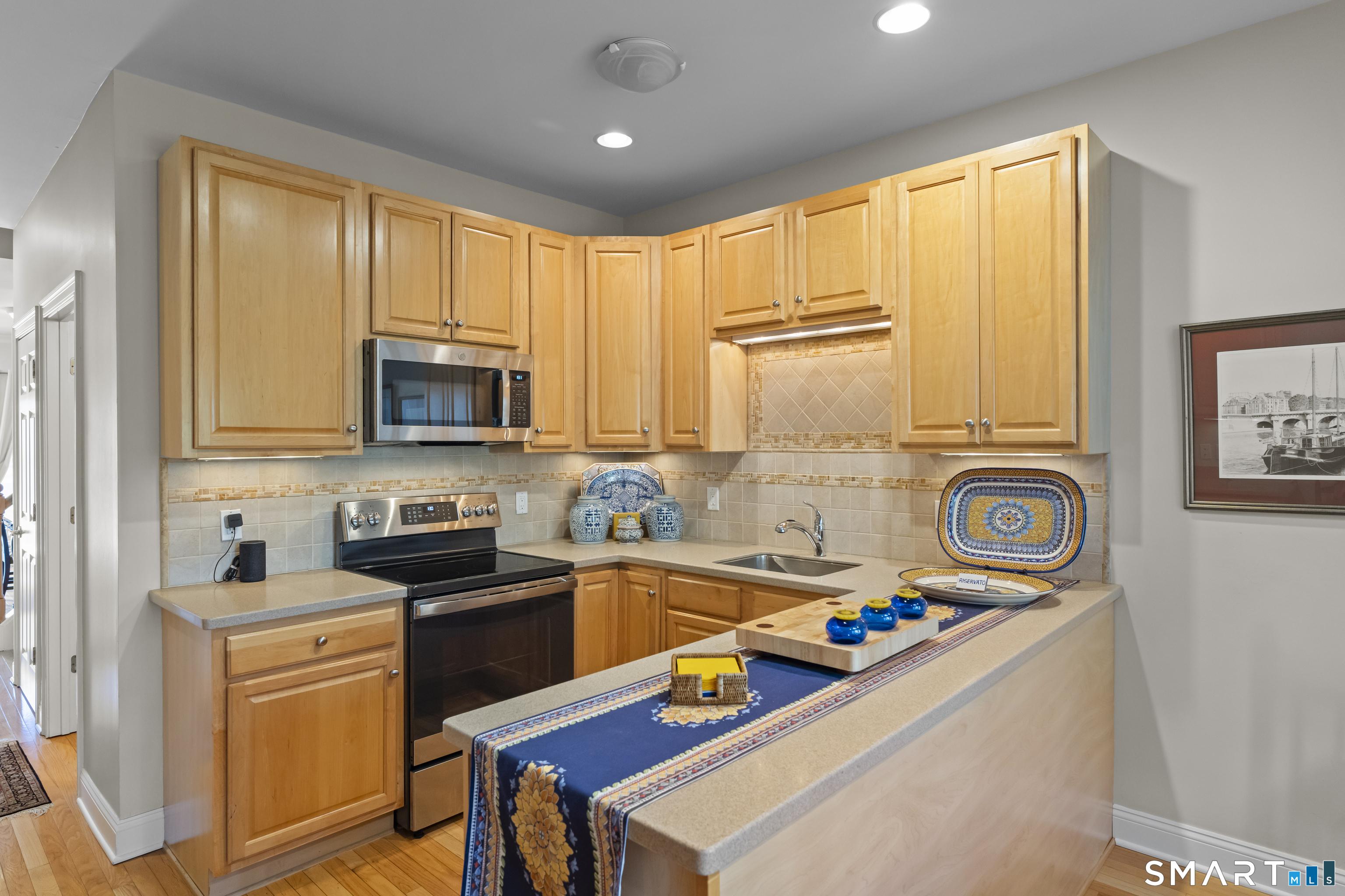 375 Allyn Street G34