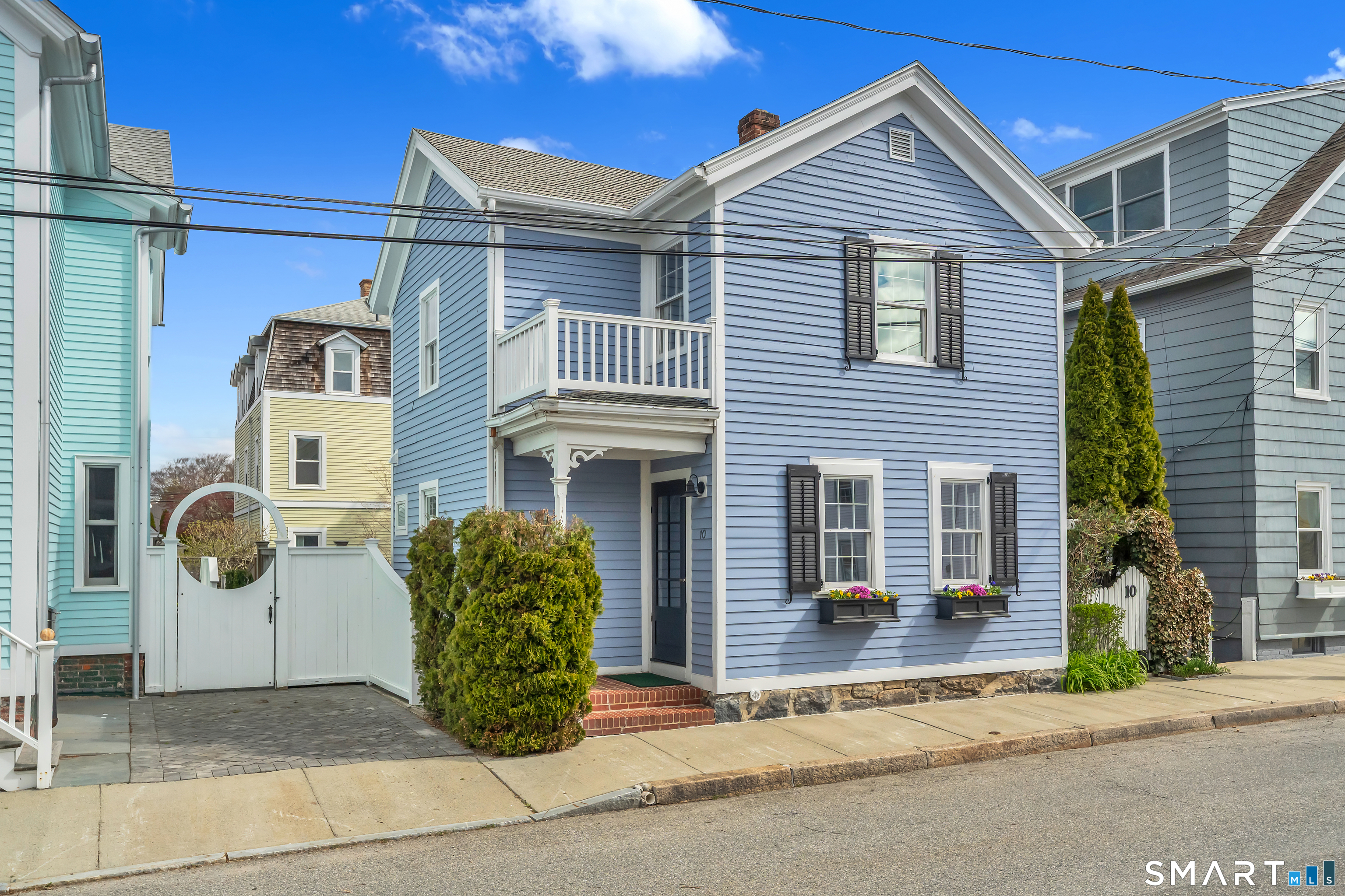 10 Trumbull Street