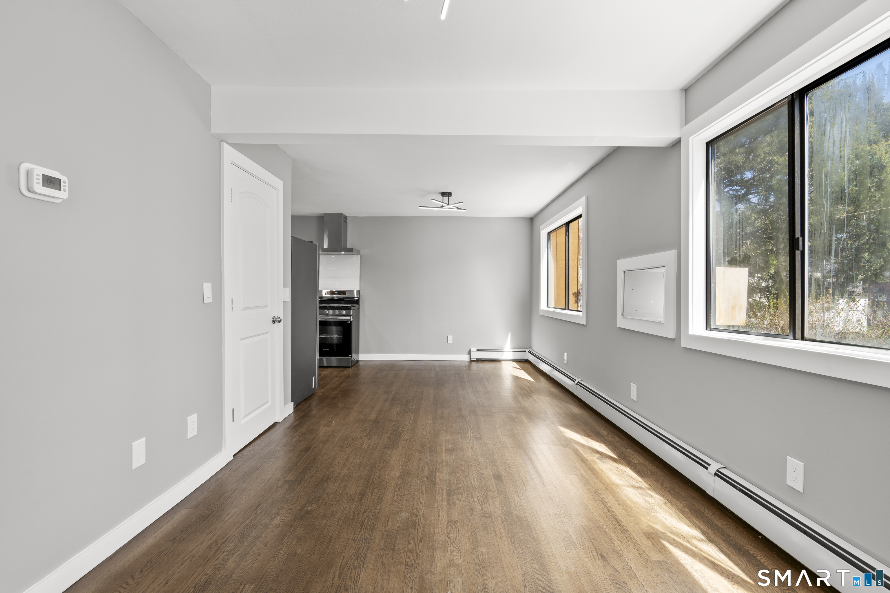 105 Richmond Hill Avenue 2