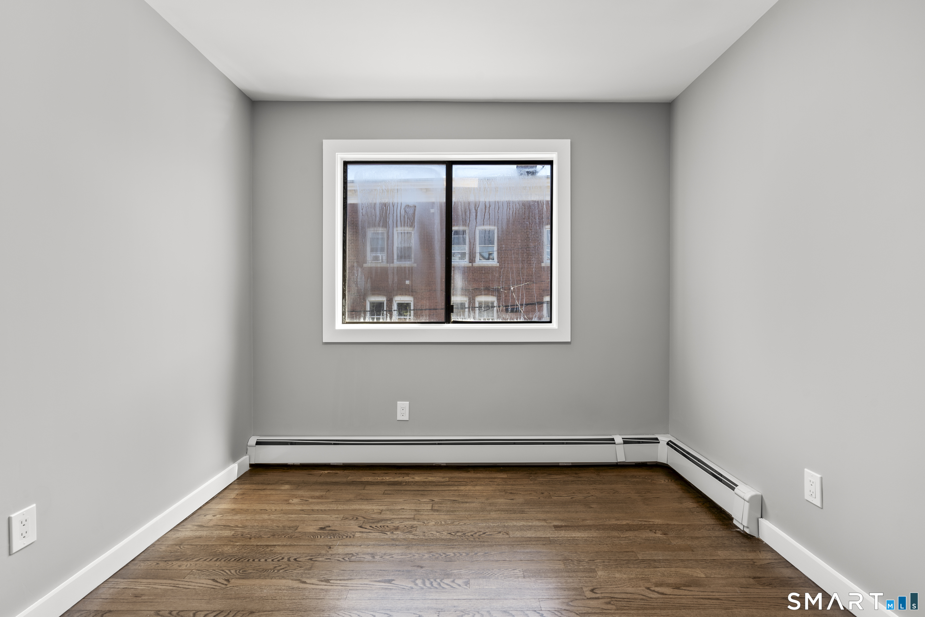 105 Richmond Hill Avenue 2