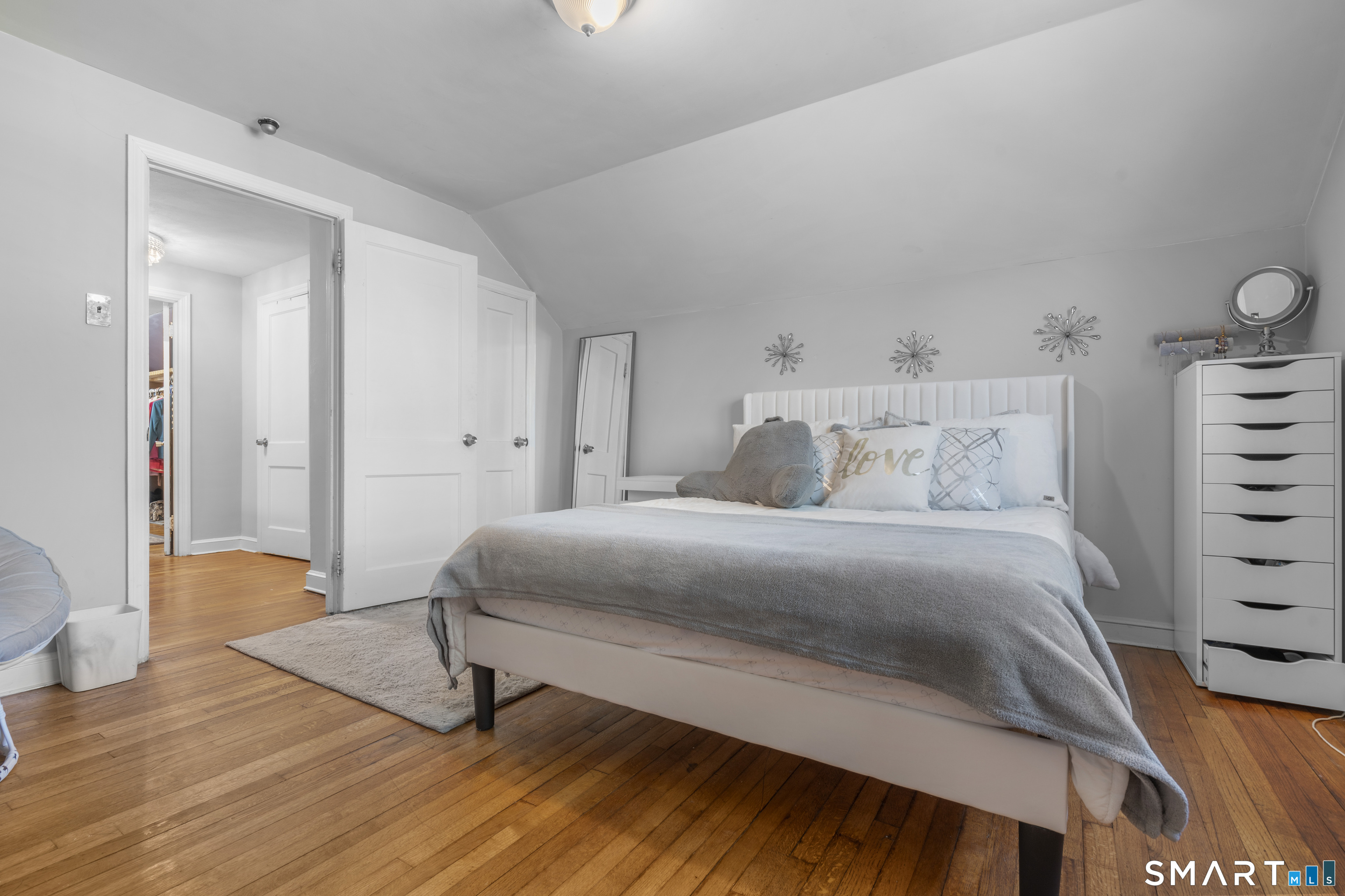 10 Barraclough Avenue