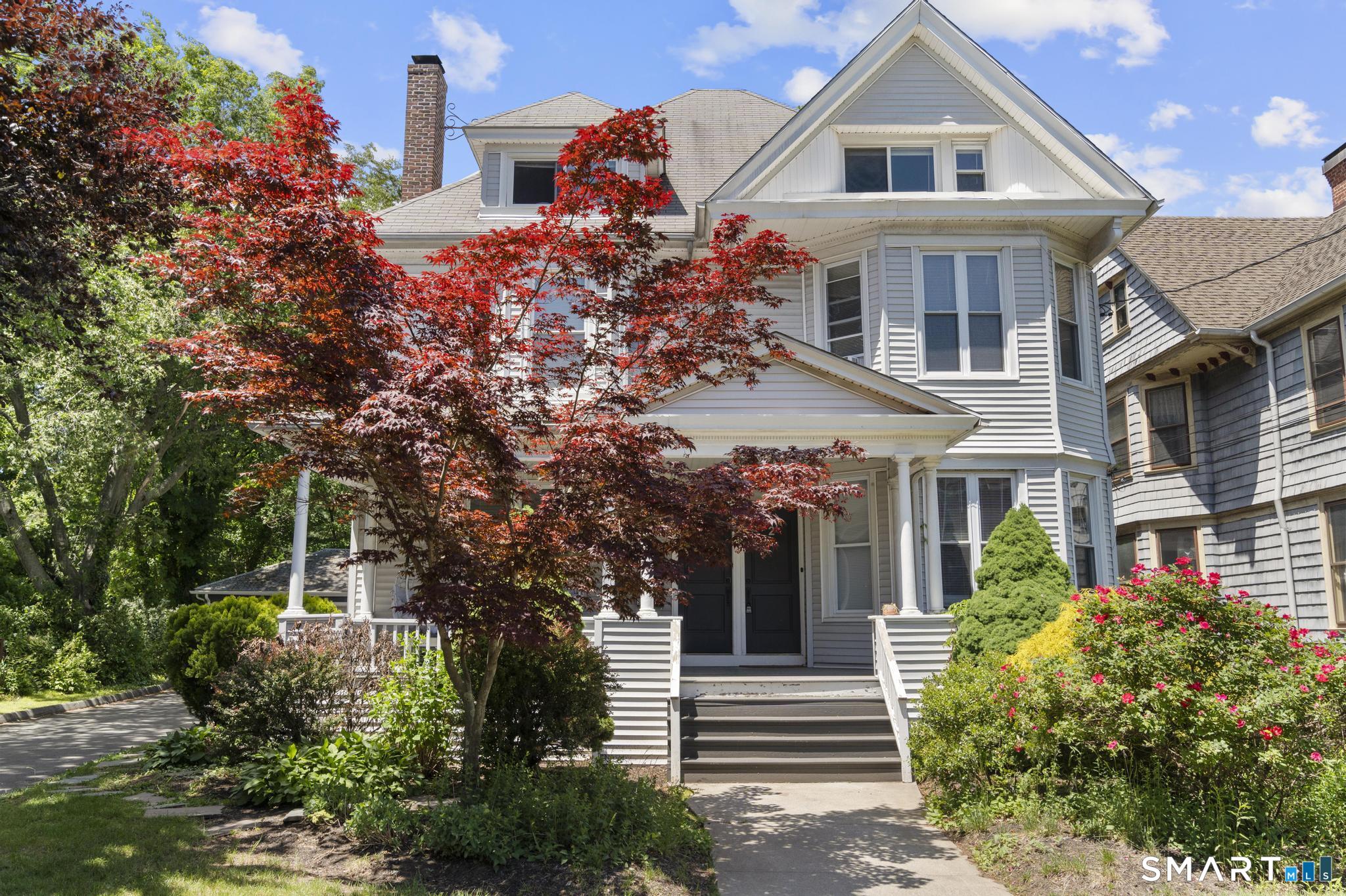 682 Whitney Avenue