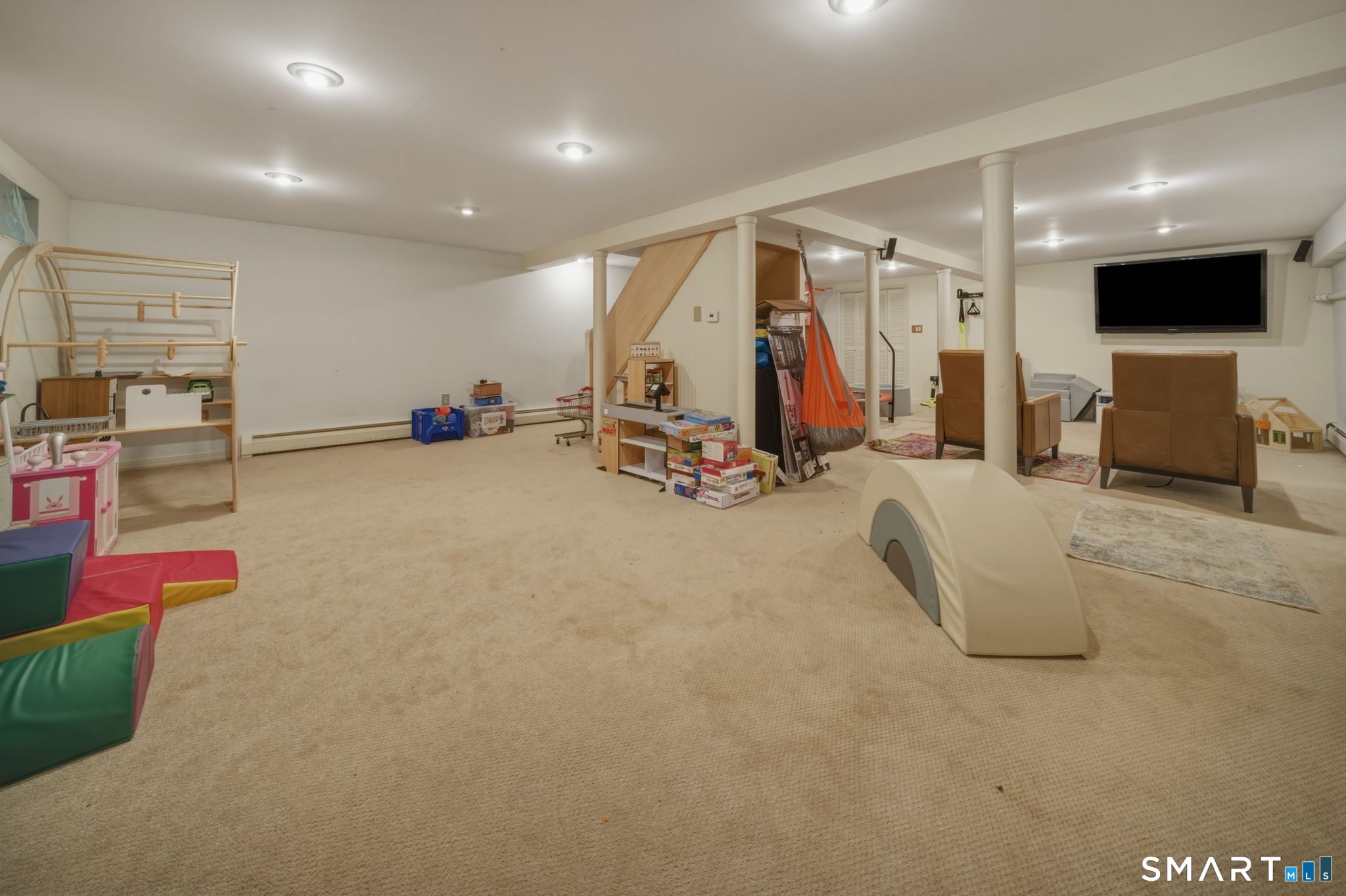 32 Fox Den Road