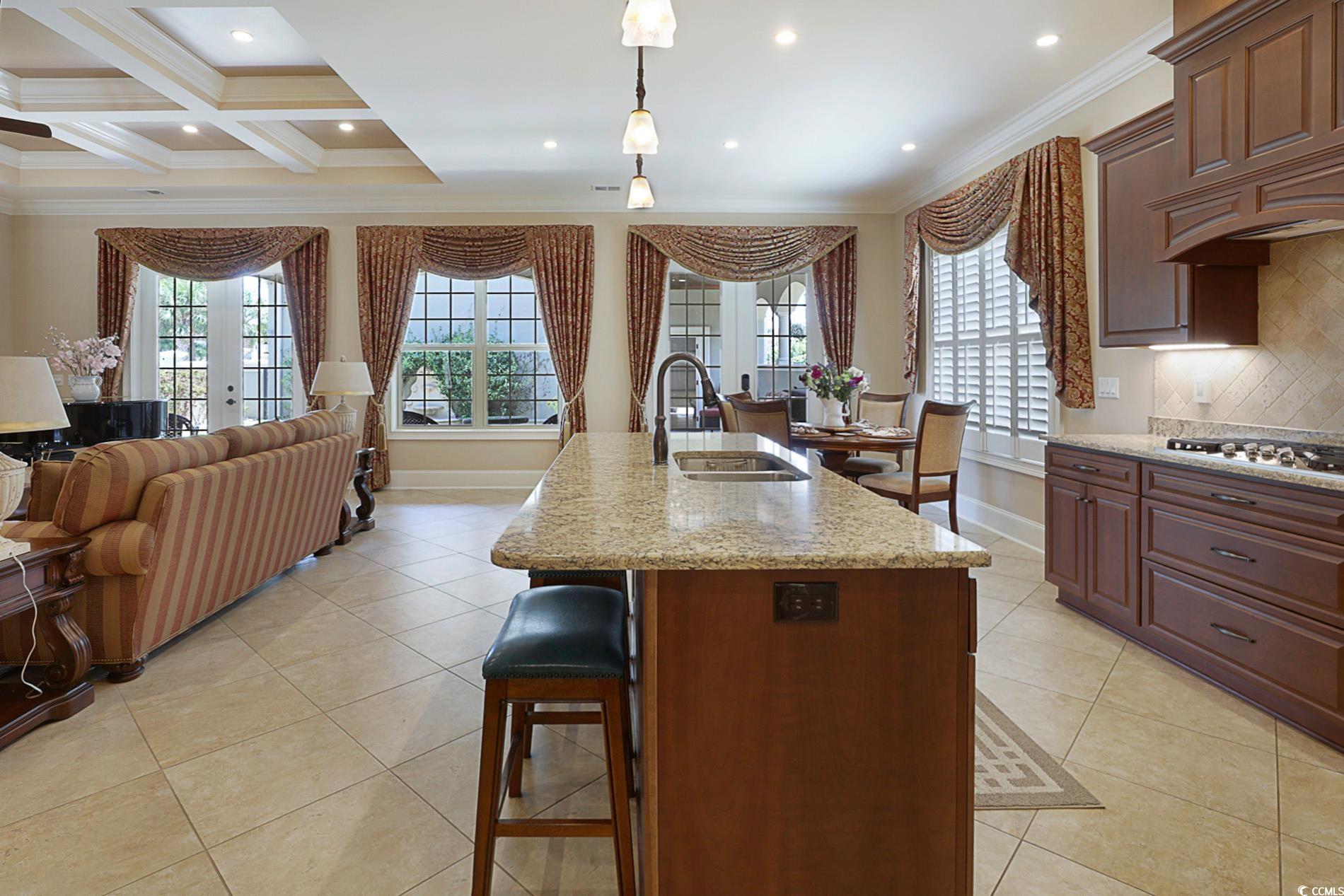 909 Bluffview Dr.