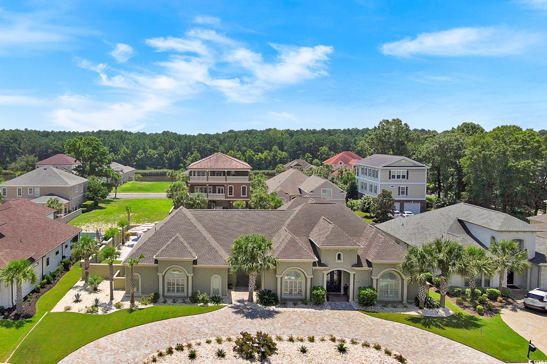 909 Bluffview Dr.
