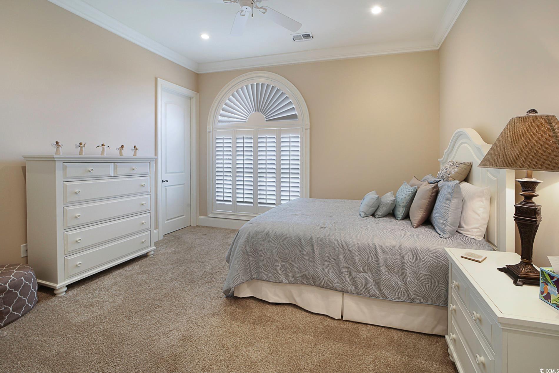 909 Bluffview Dr.