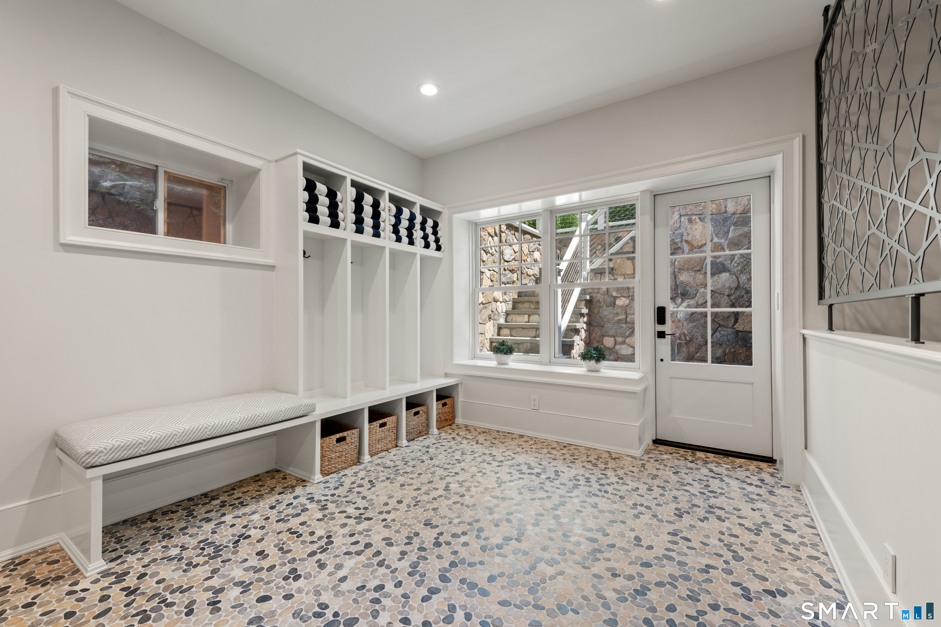 124 Hillandale Road