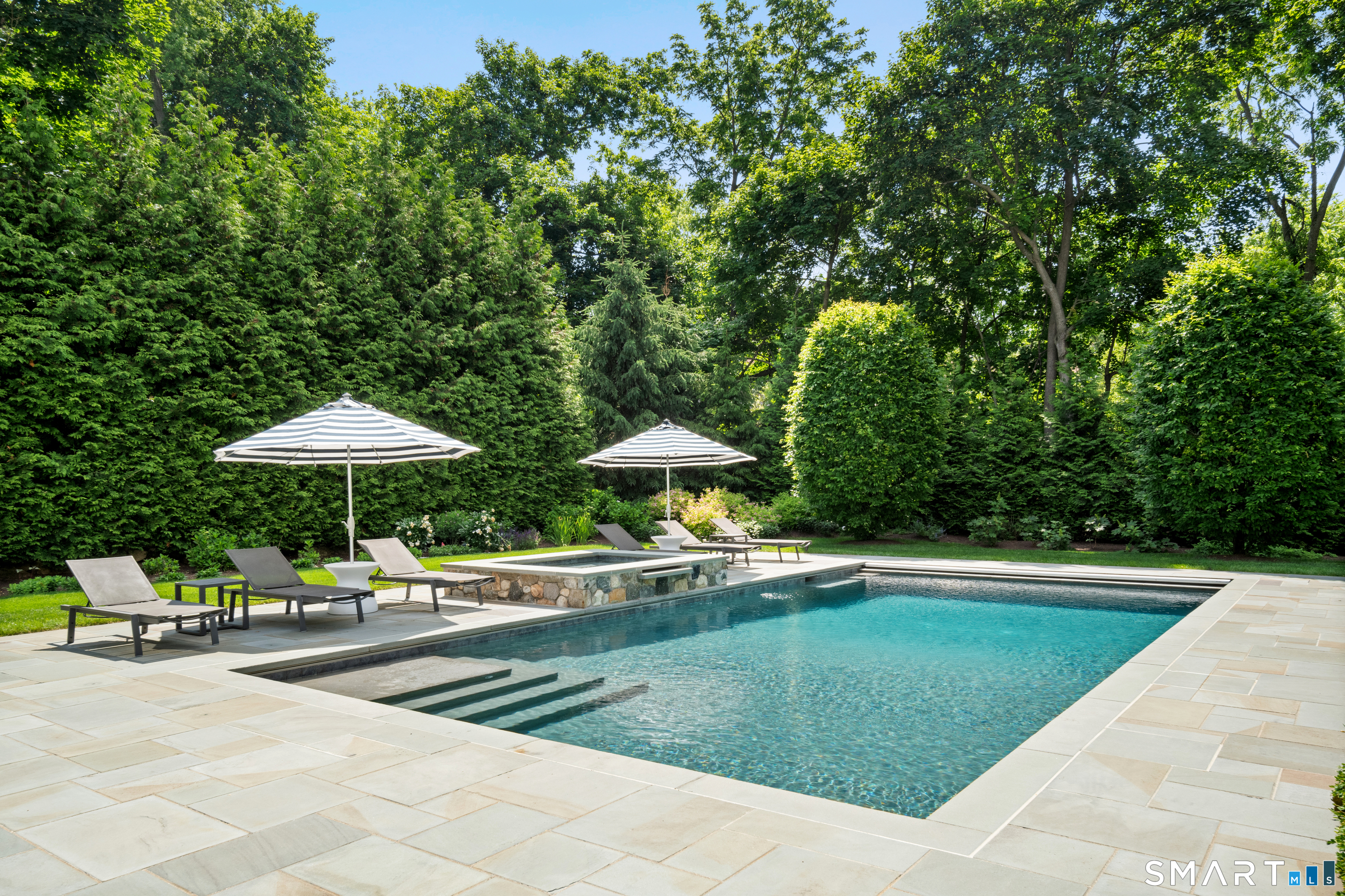 124 Hillandale Road