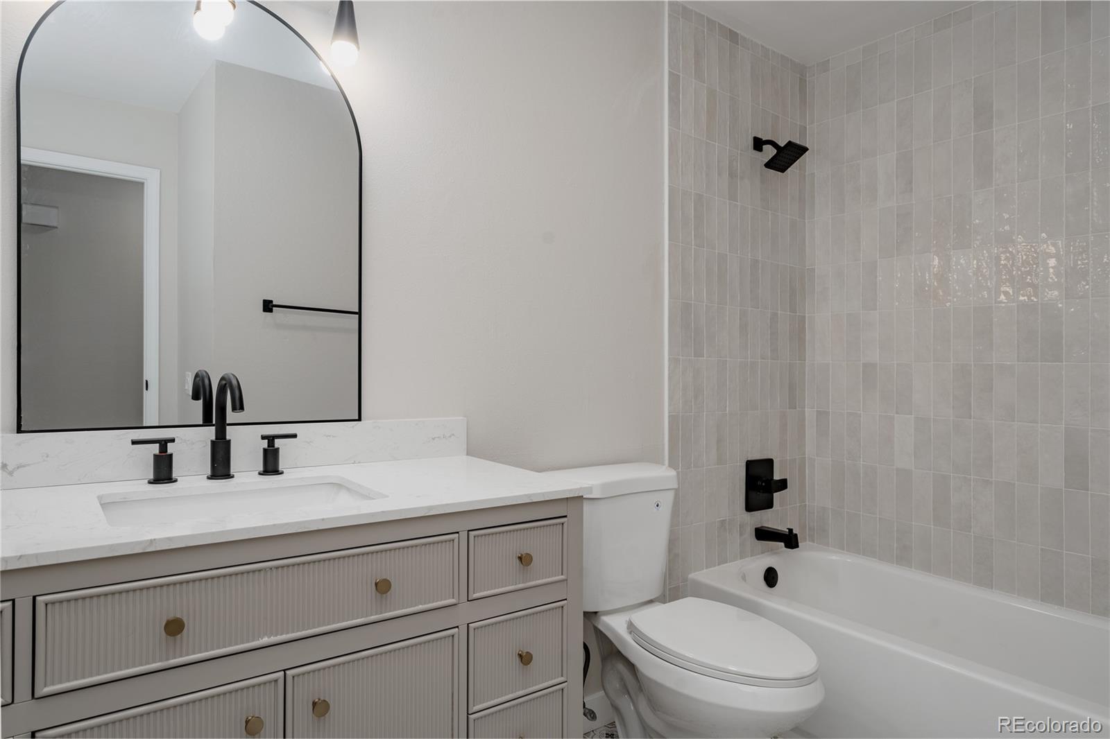 3011 W Long Court Unit: A