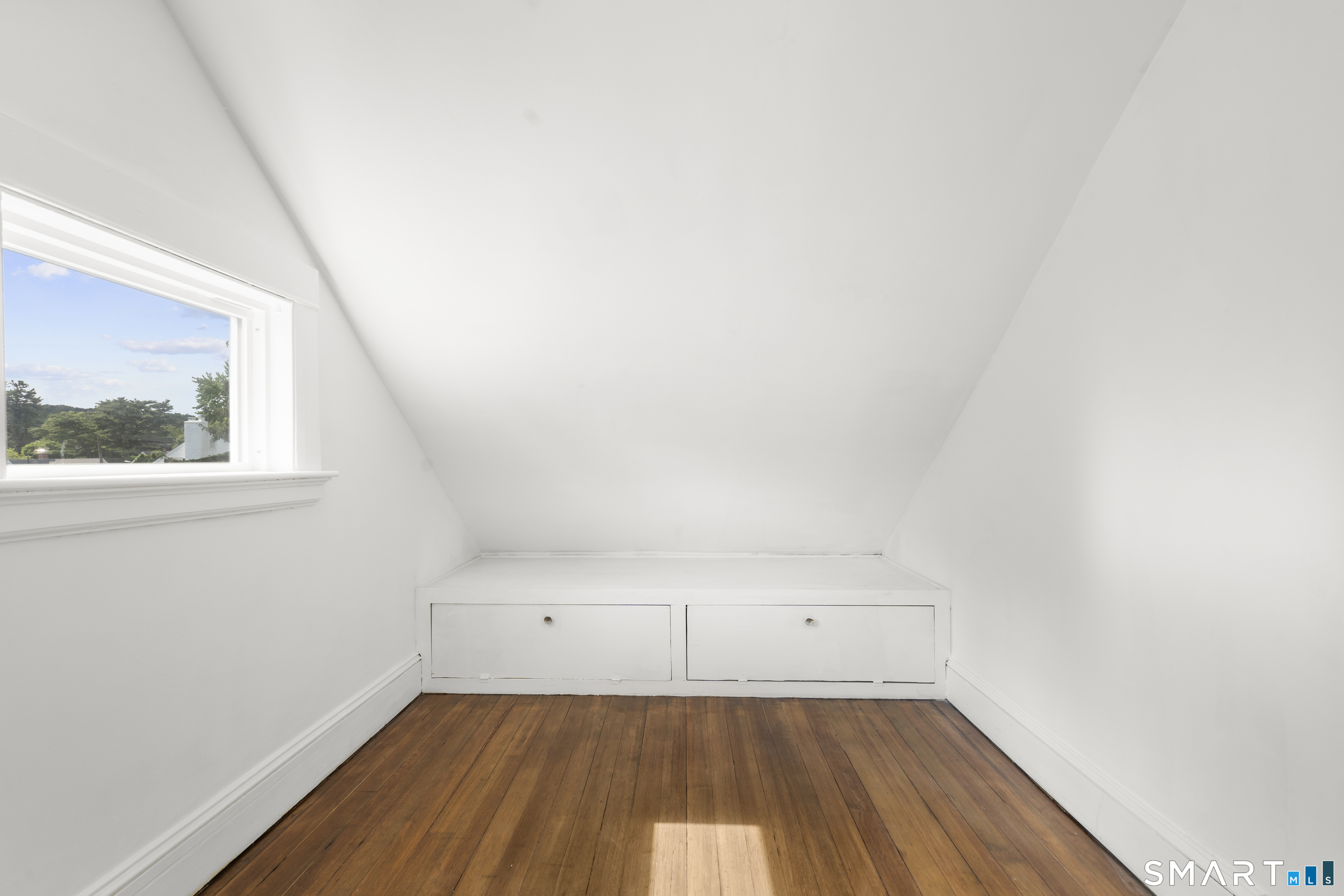 215 Stratford Road