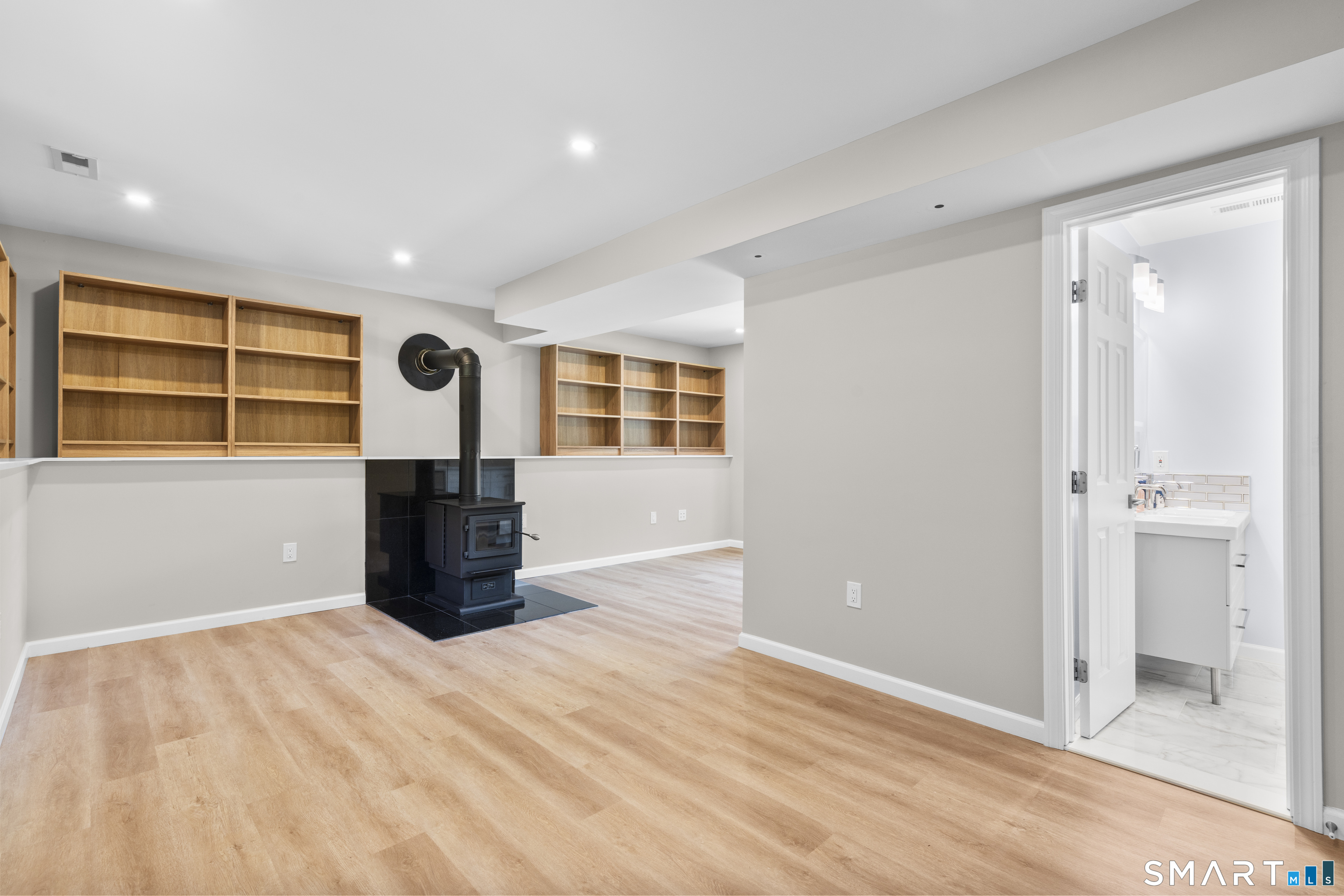 27 Town Farm Road