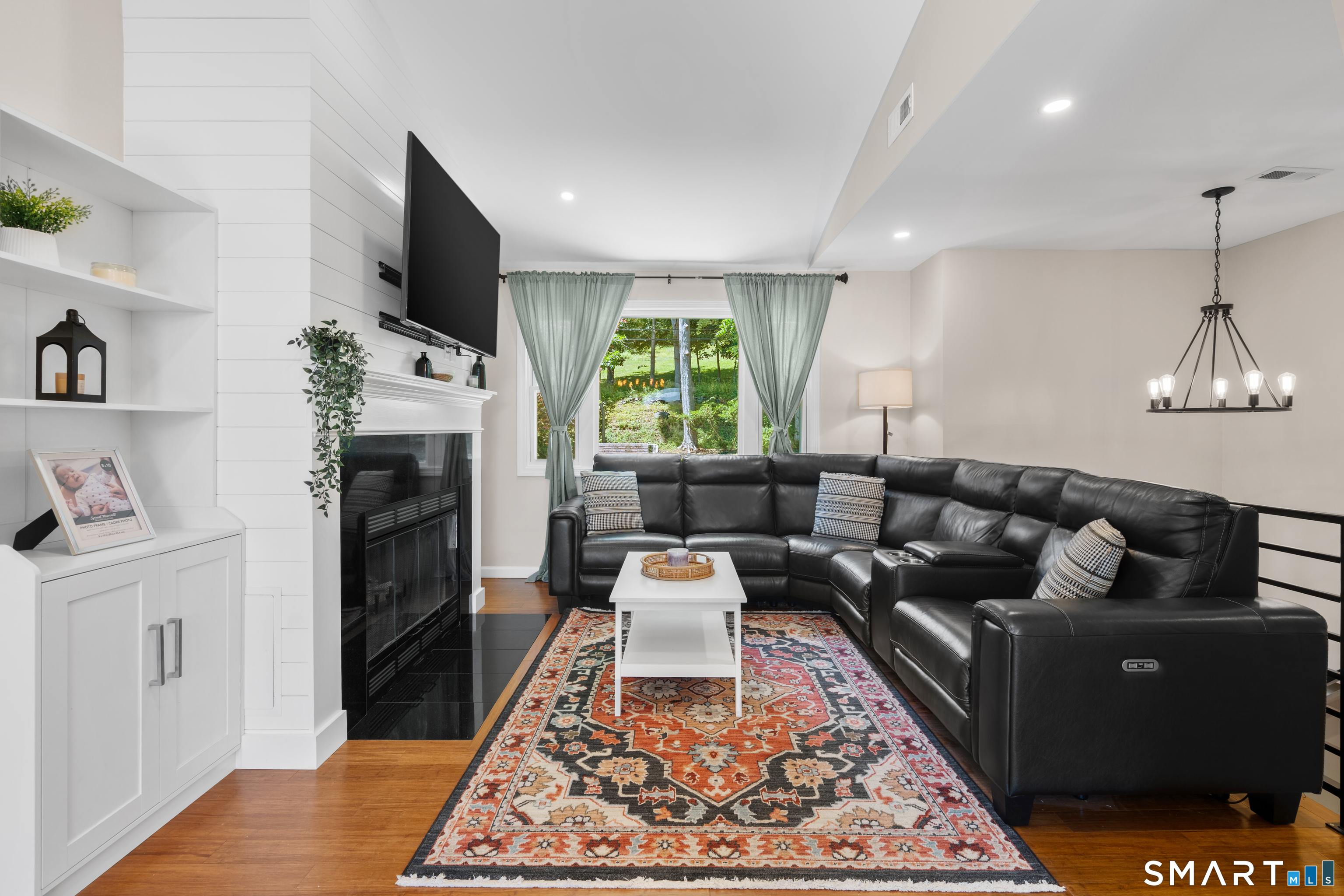27 Town Farm Road