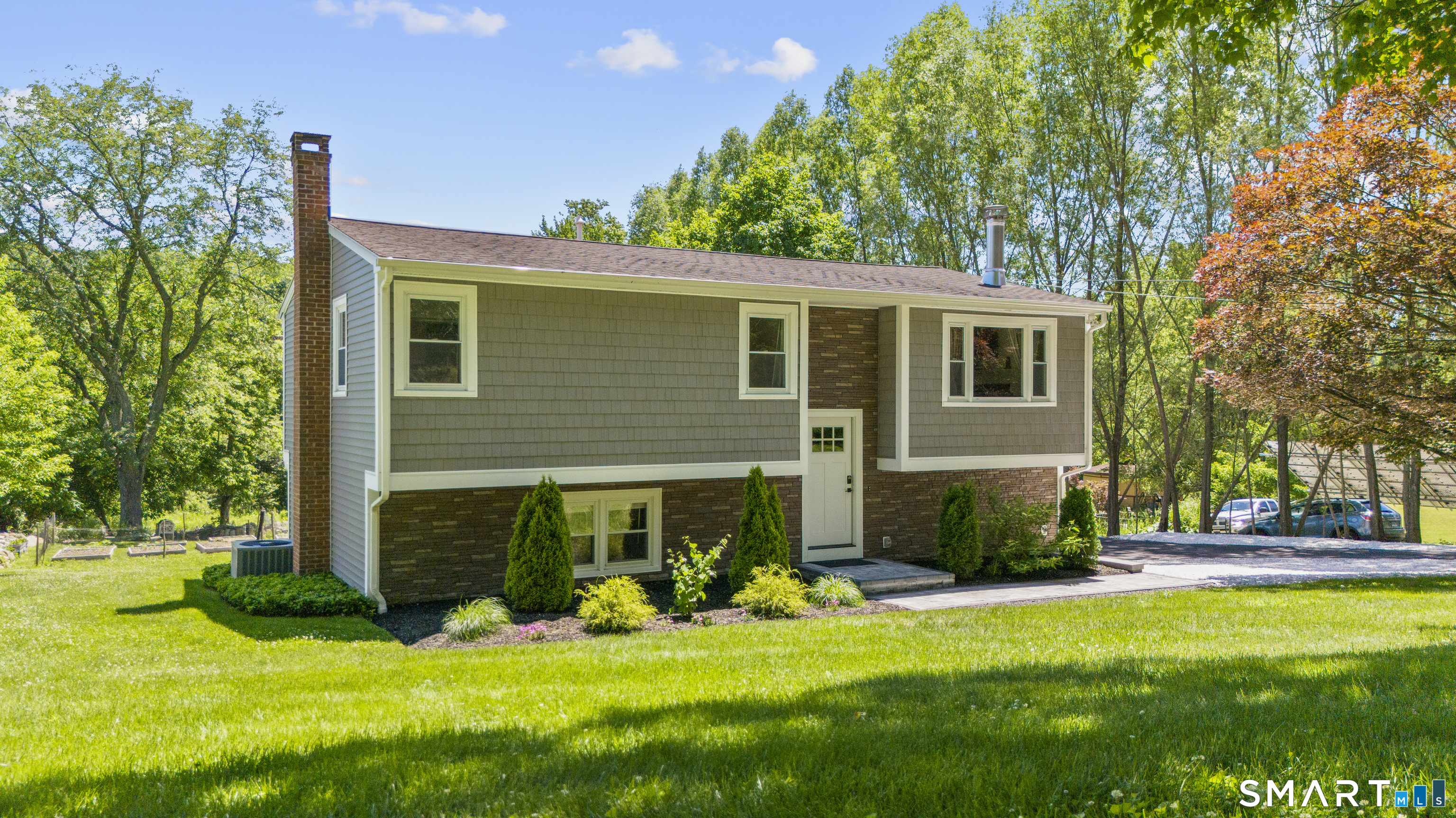 27 Town Farm Road
