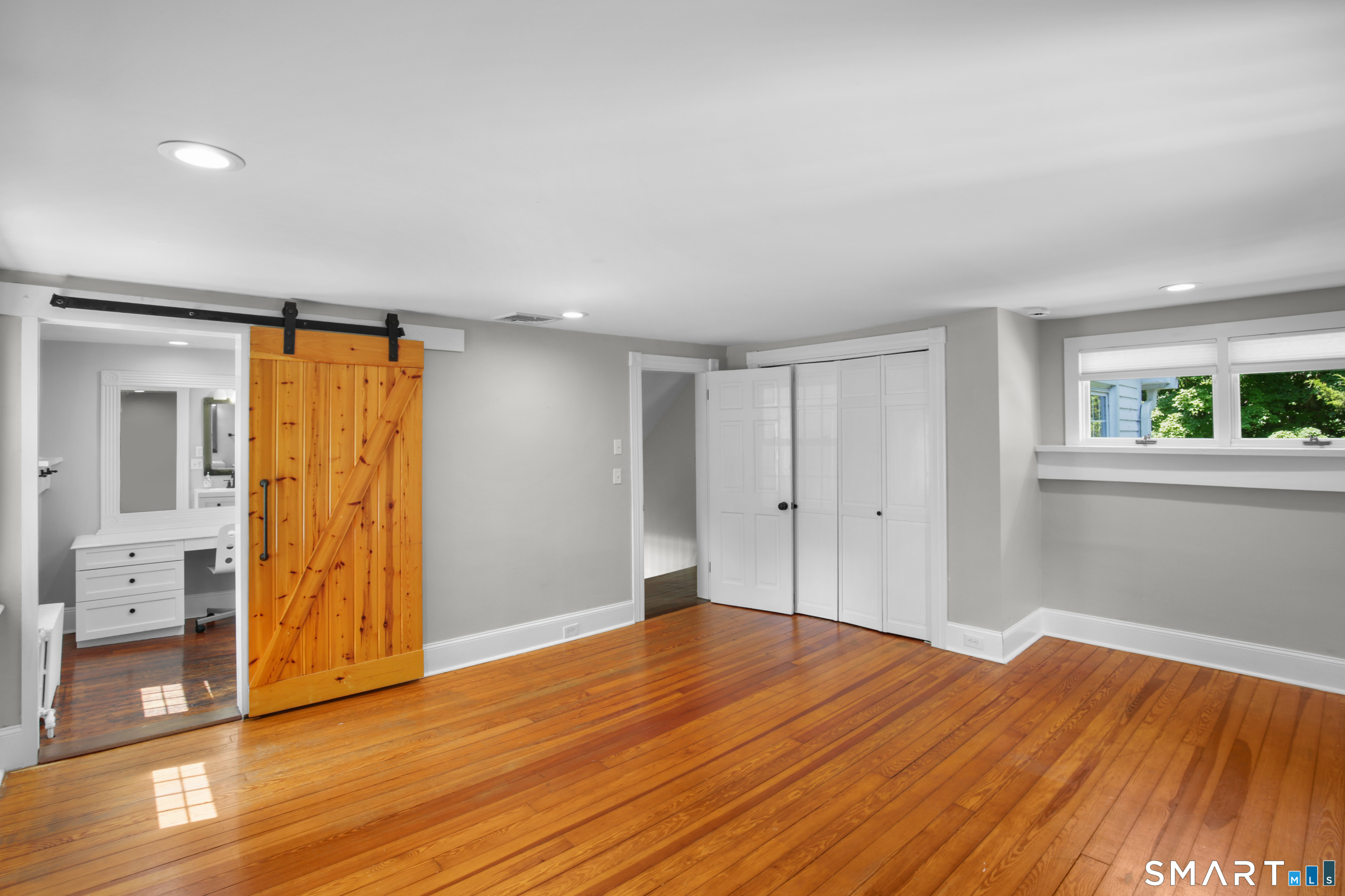 4 Wake Robin Road