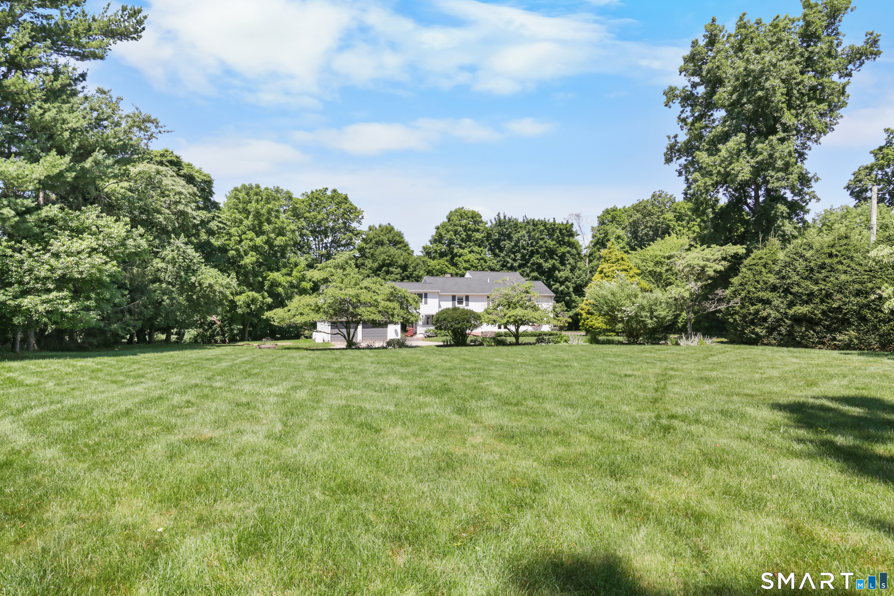 4 Wake Robin Road