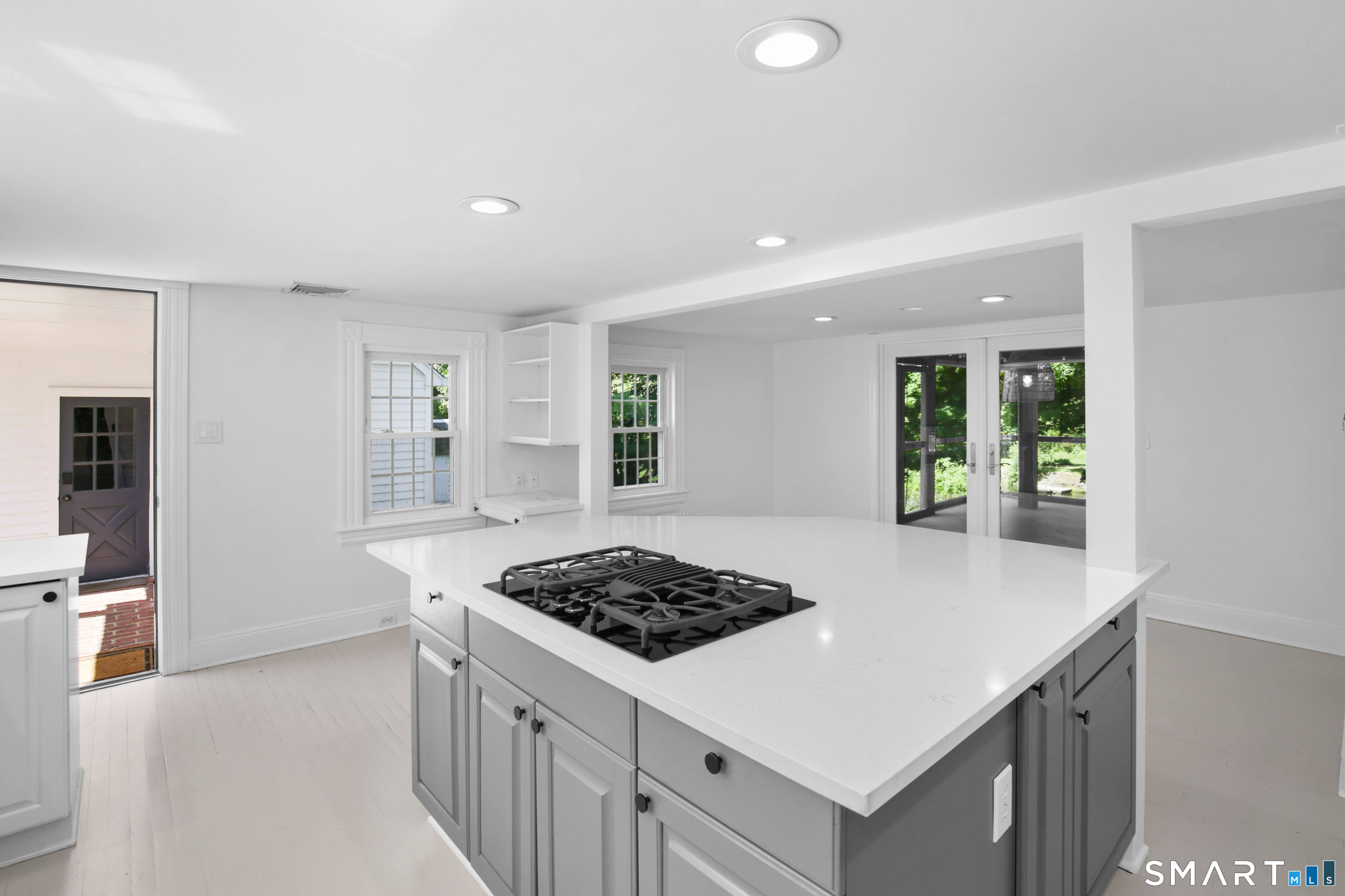 4 Wake Robin Road