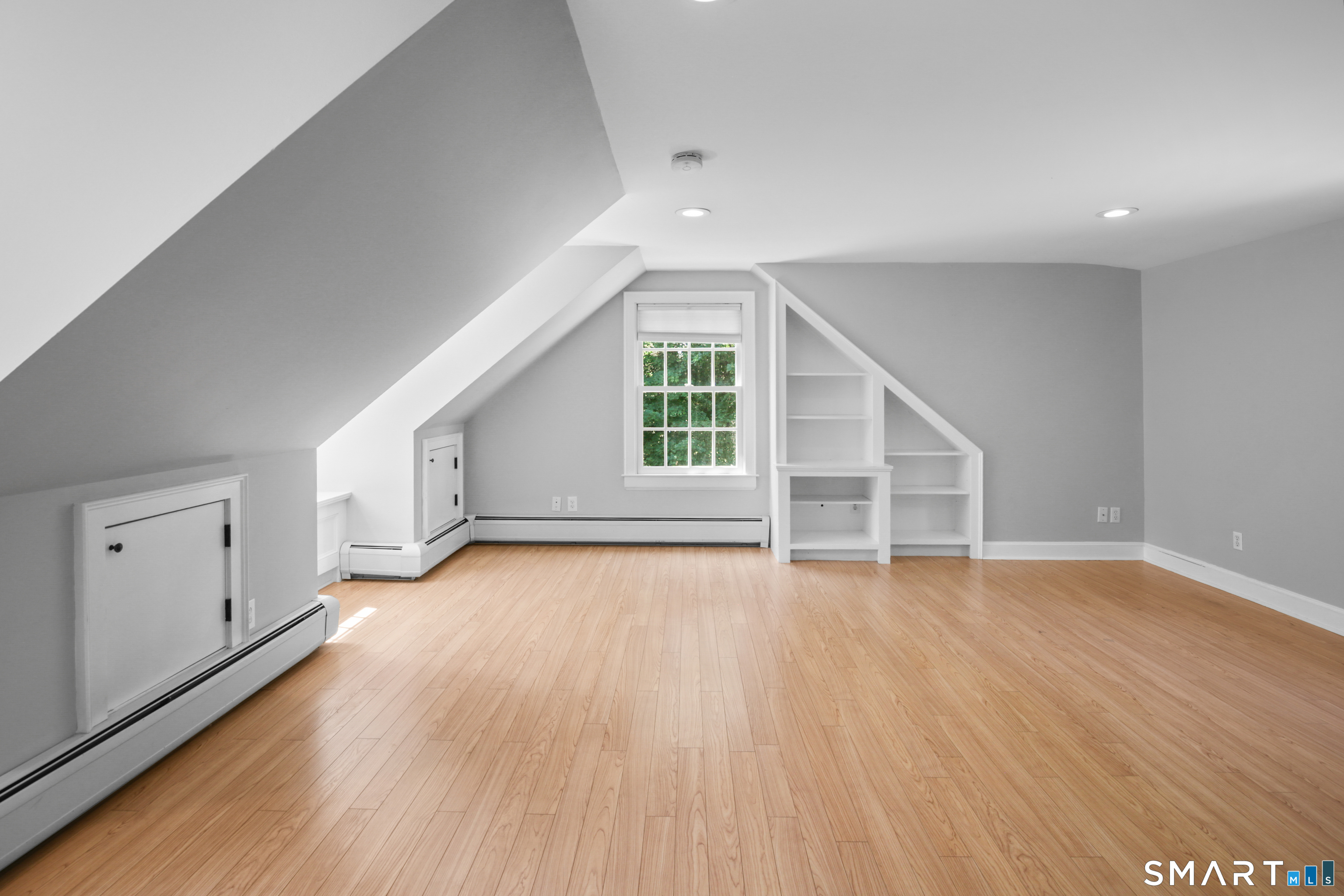 4 Wake Robin Road