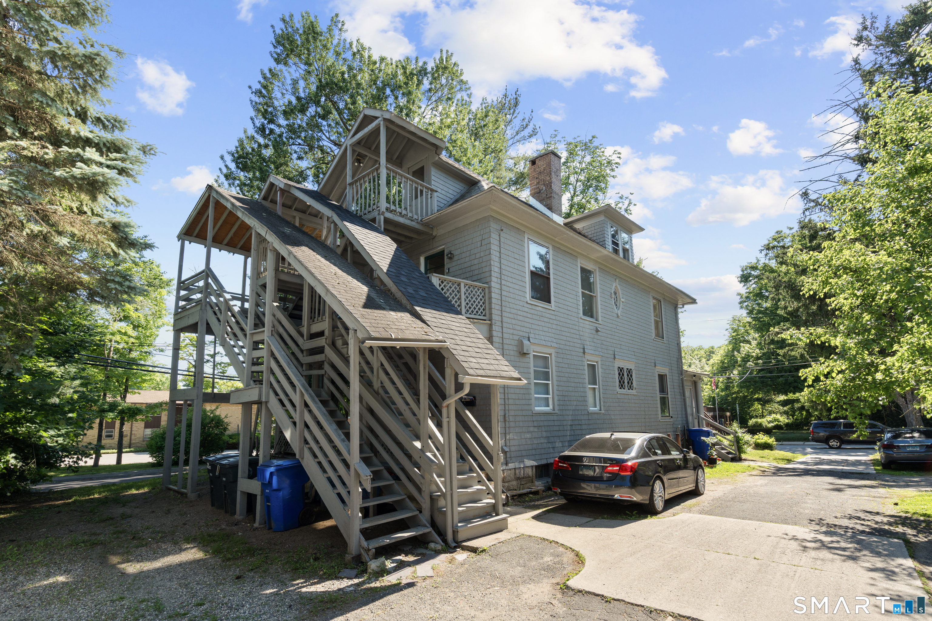 908 Main Street