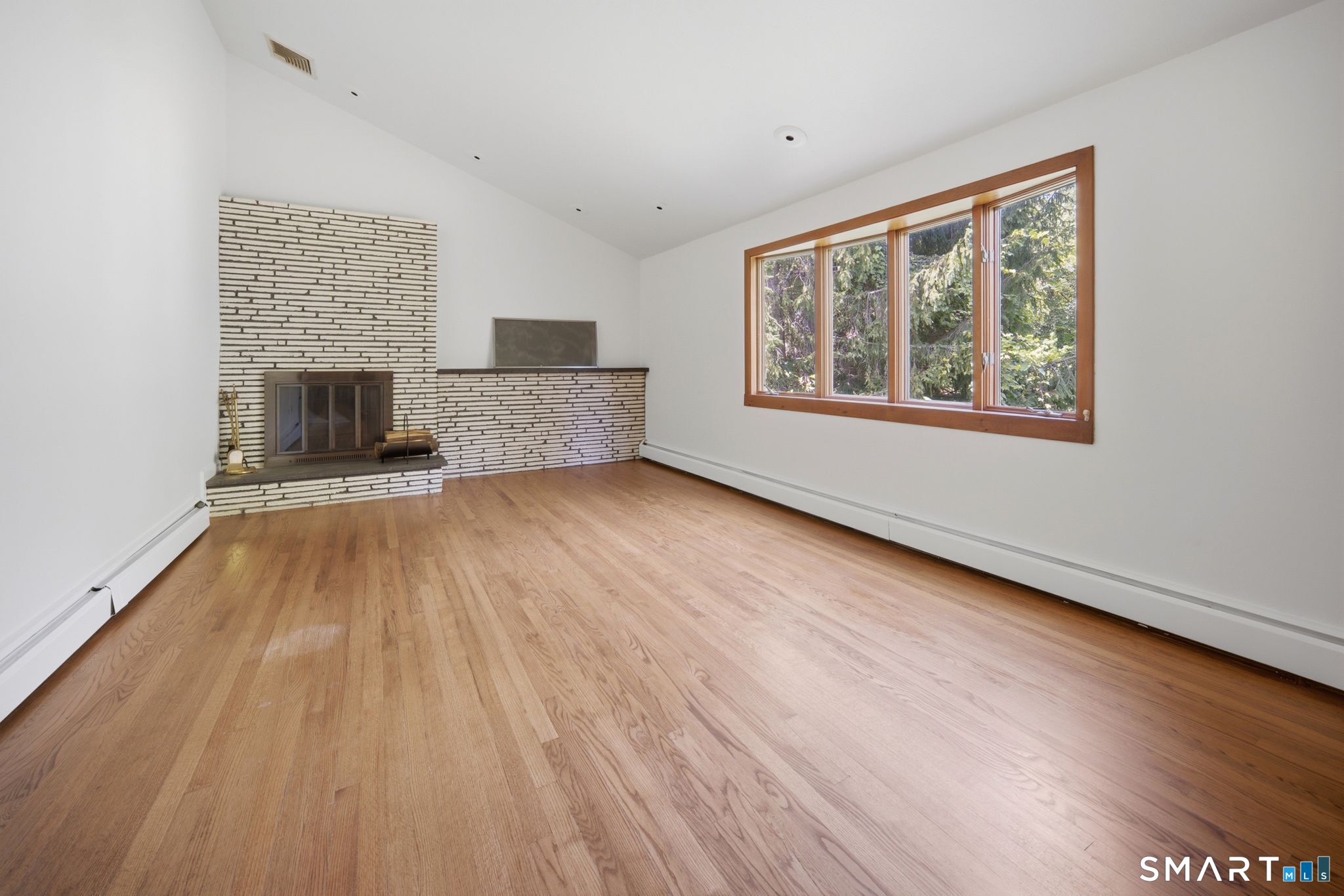 40 Eastview Drive