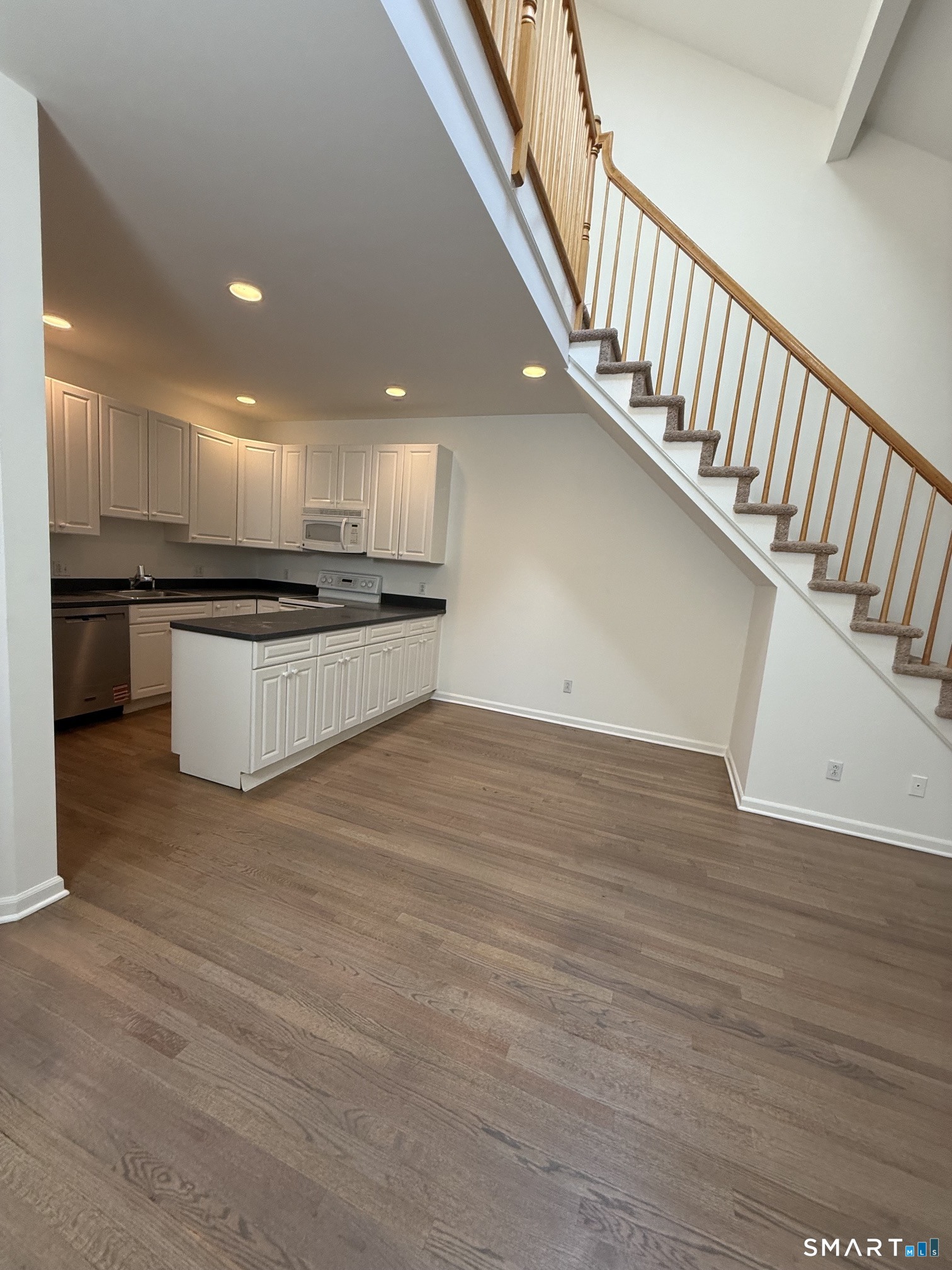 2435 Bedford Street Unit: 21CC