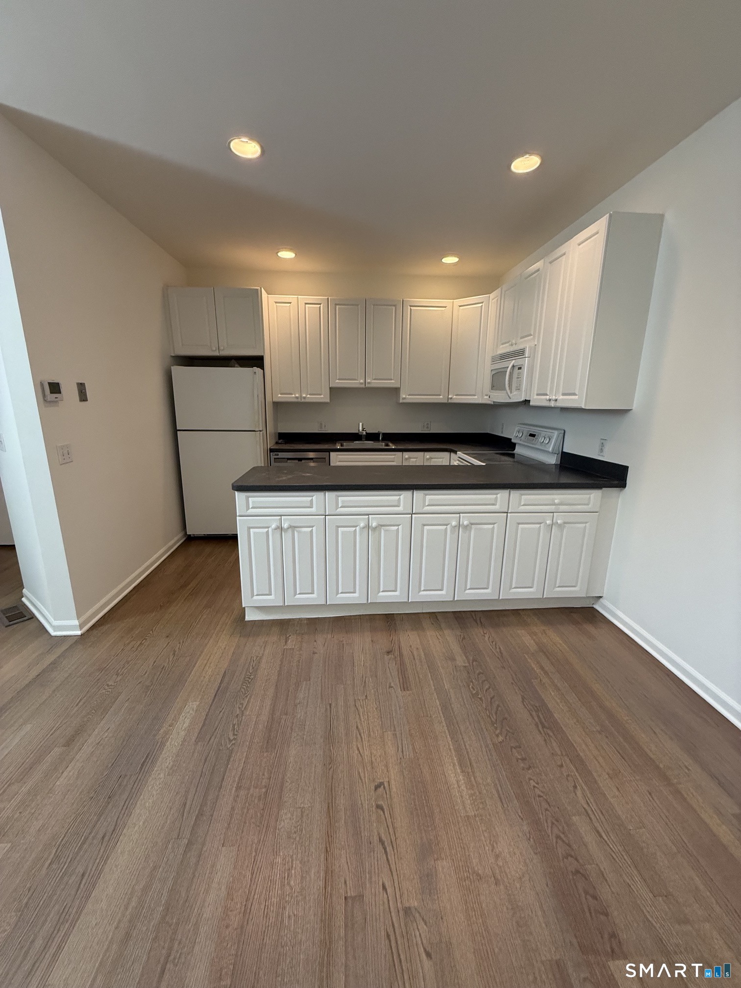 2435 Bedford Street Unit: 21CC