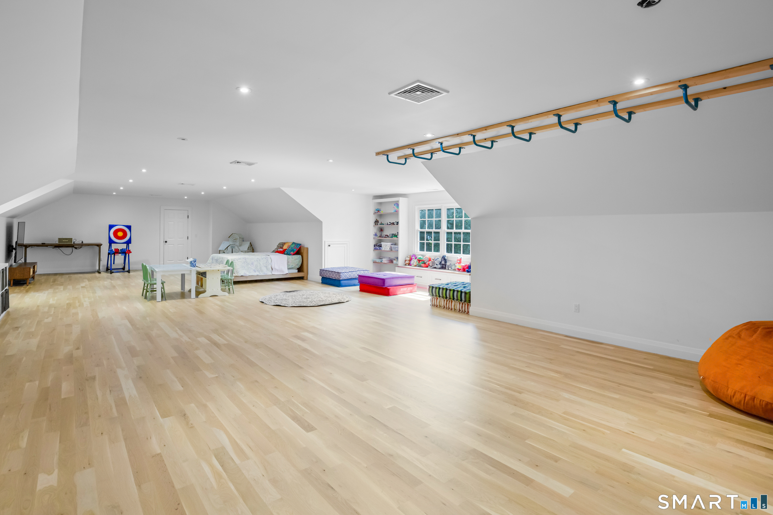 16 Rockyfield Road