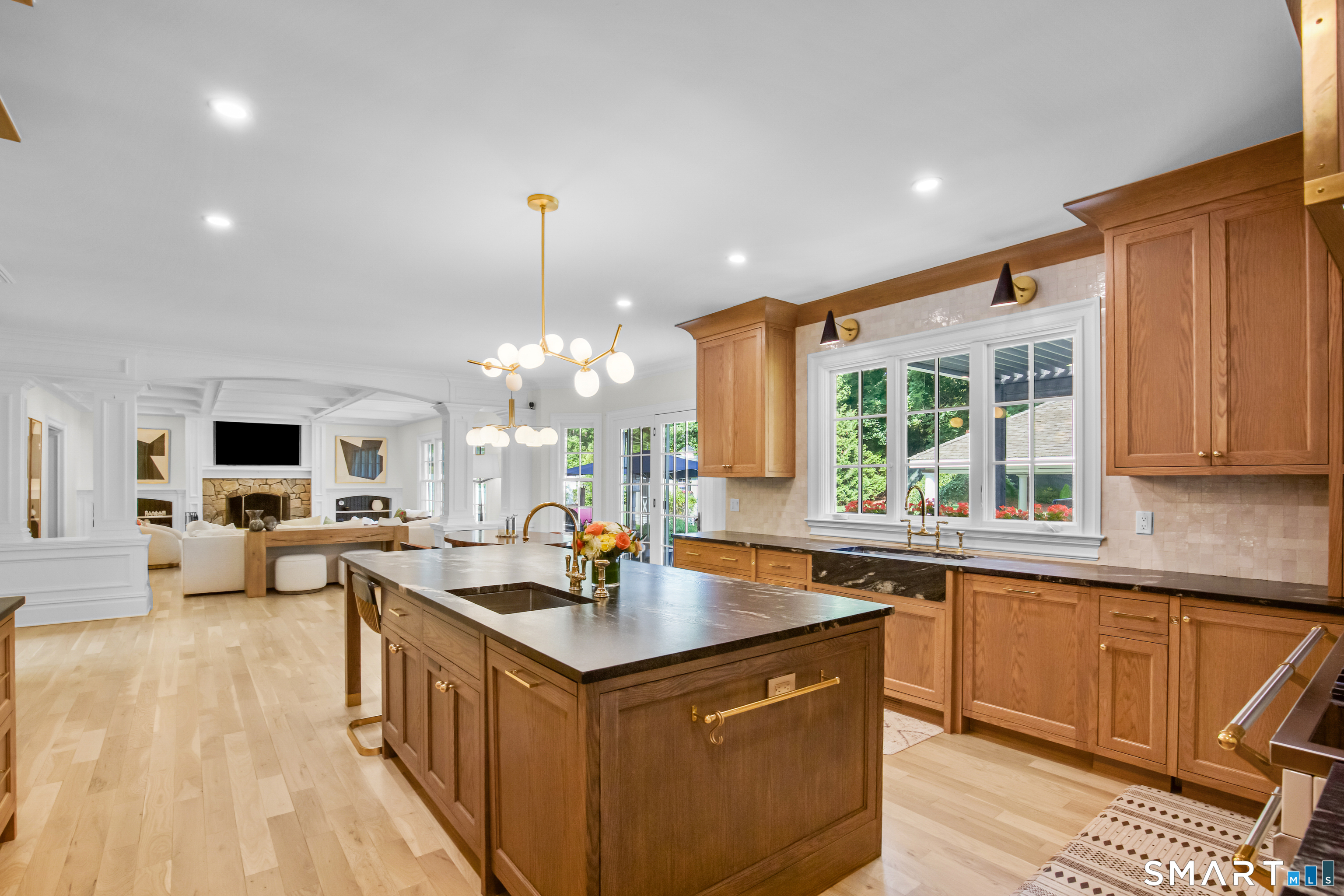 16 Rockyfield Road