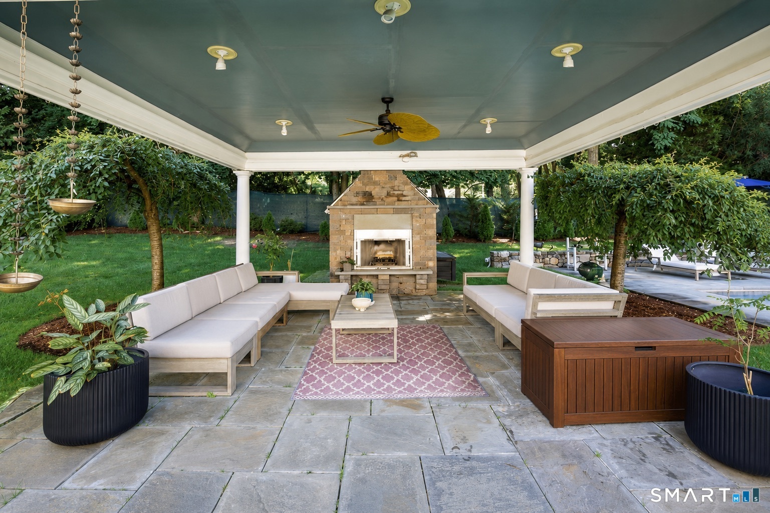 16 Rockyfield Road