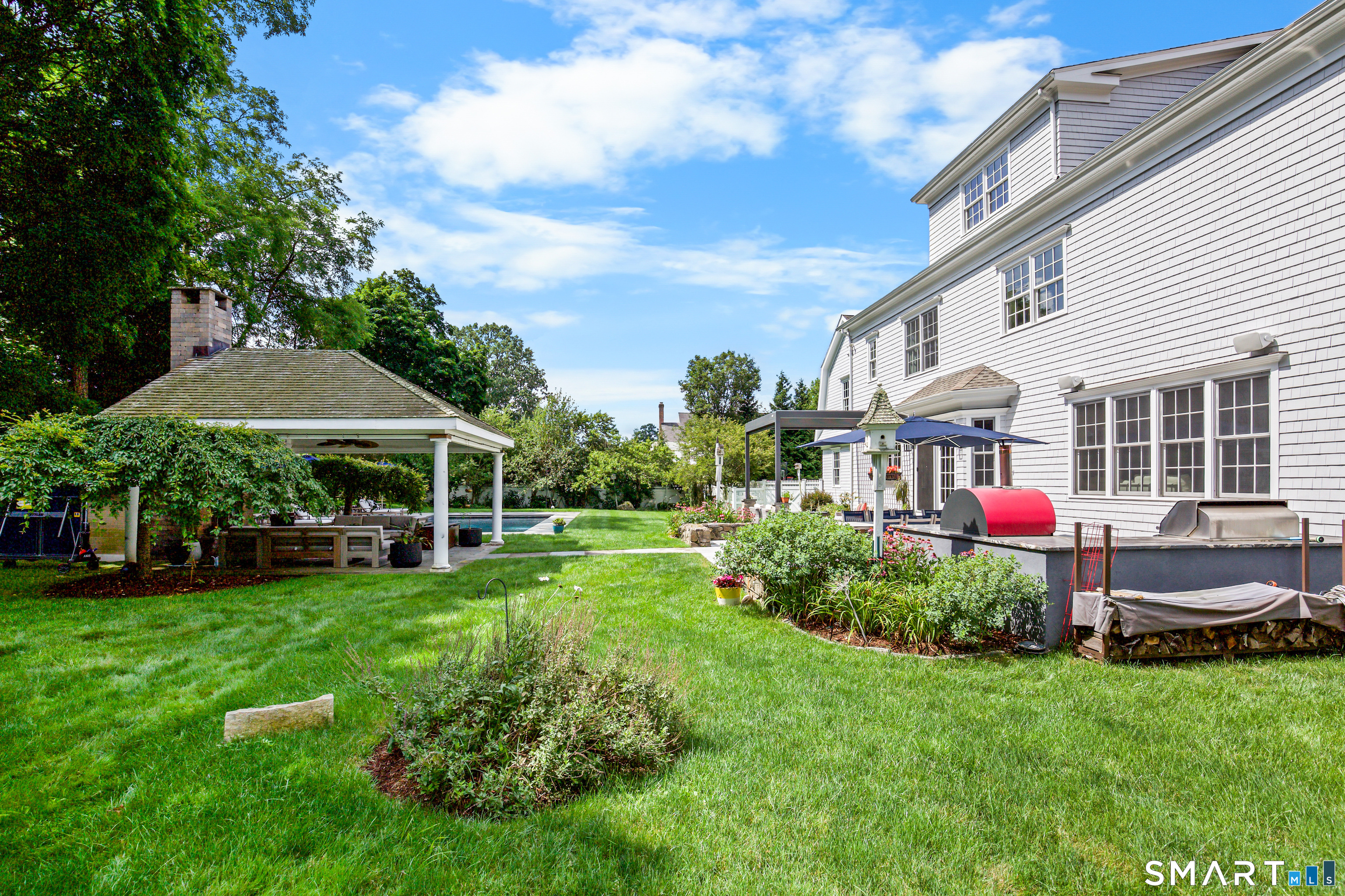 16 Rockyfield Road