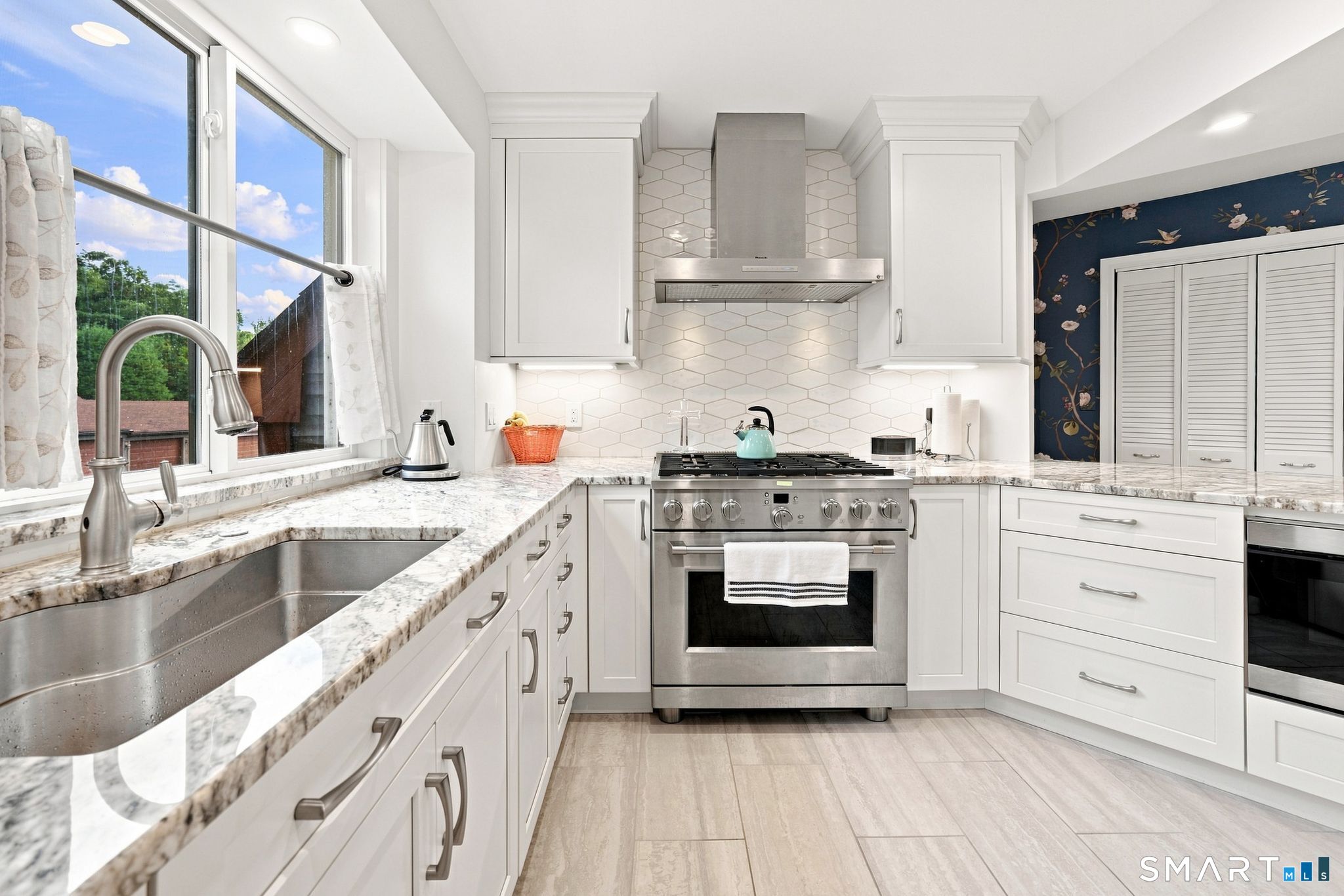 6 Wickhams Fancy Unit: 6