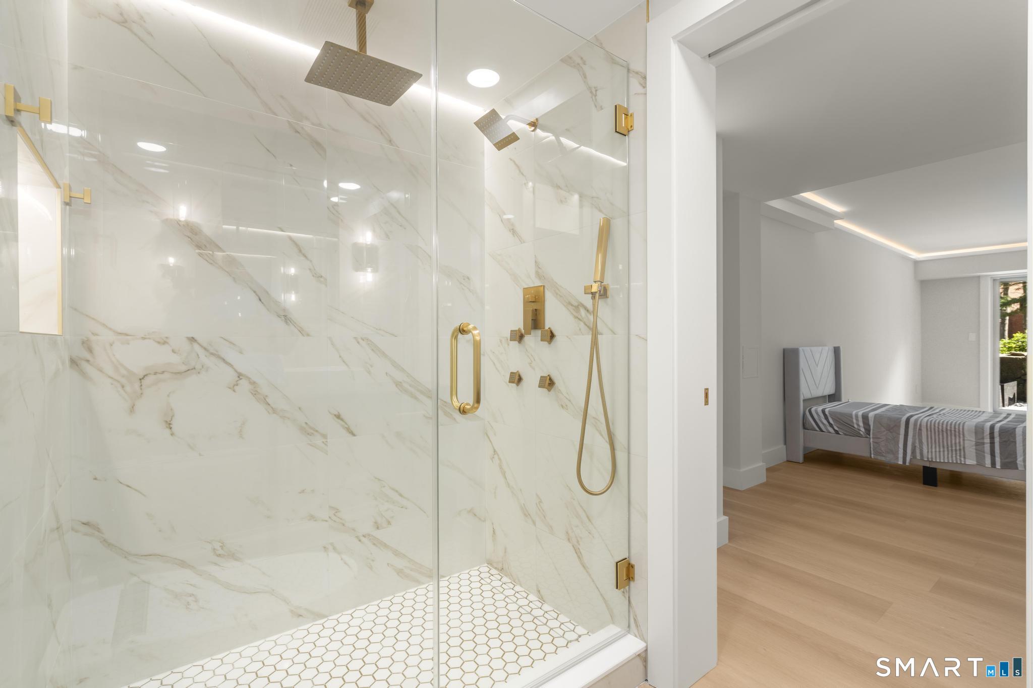 12 Glenville Street Unit: 108