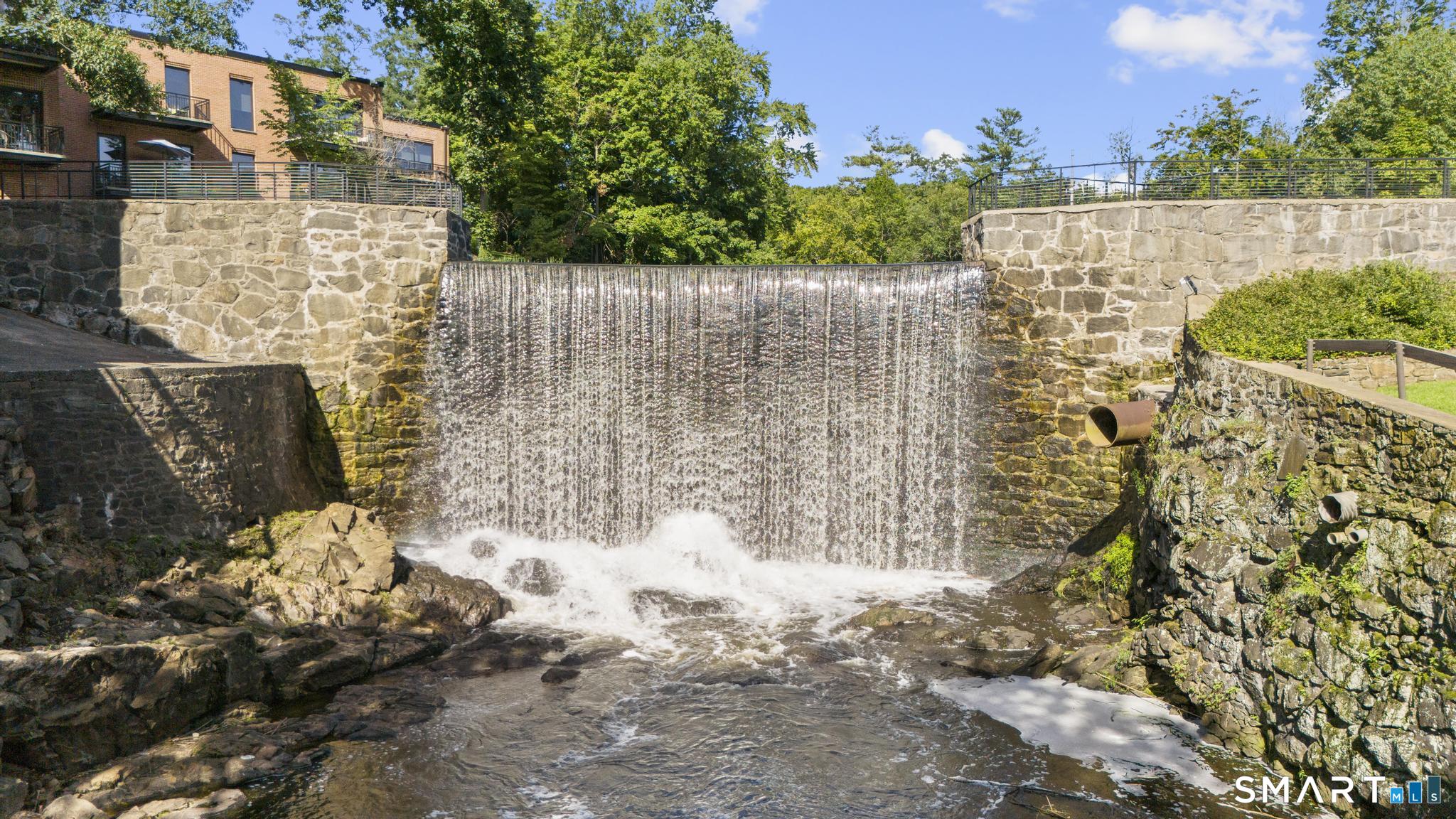 12 Glenville Street Unit: 108
