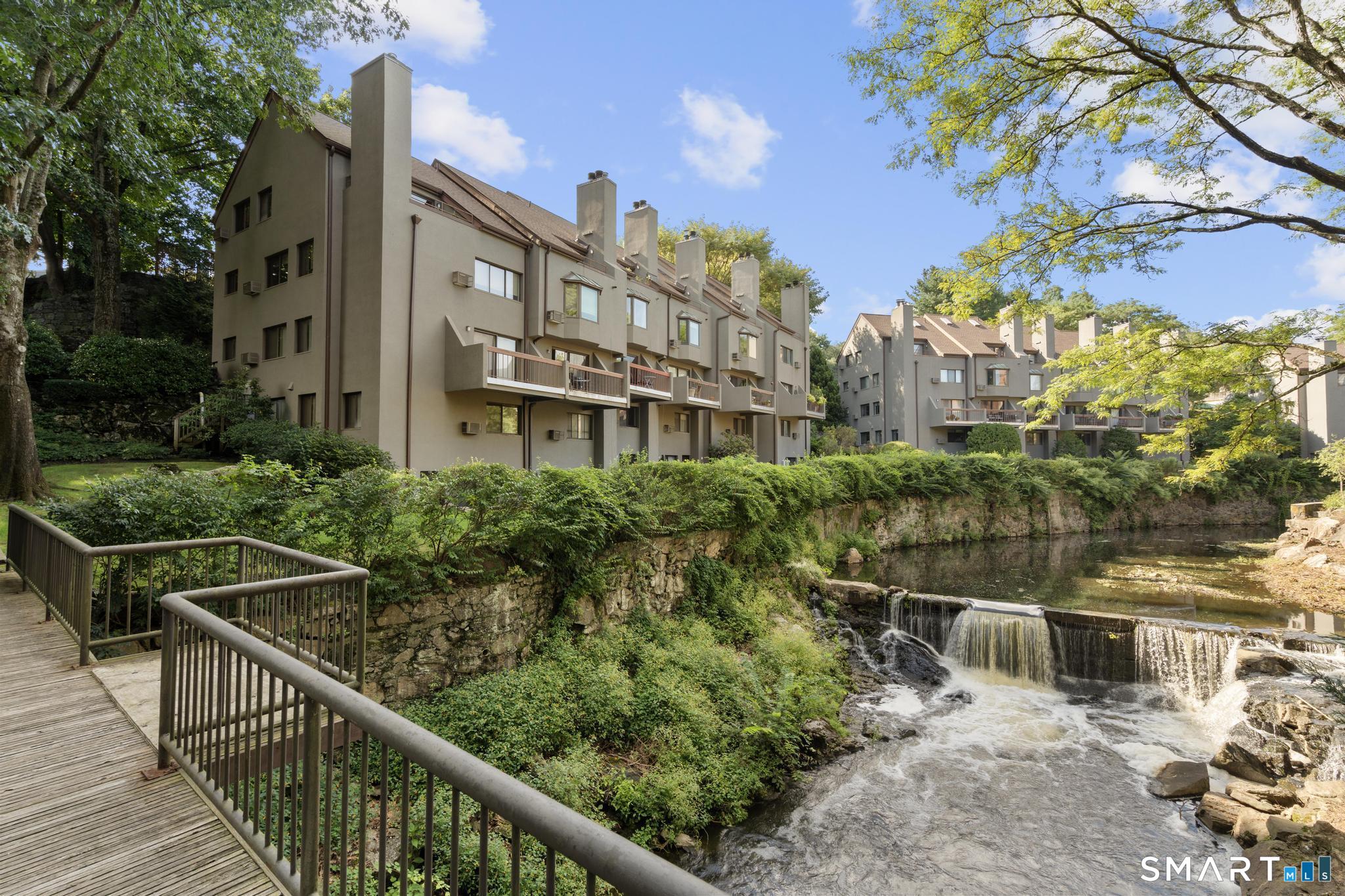 12 Glenville Street Unit: 108