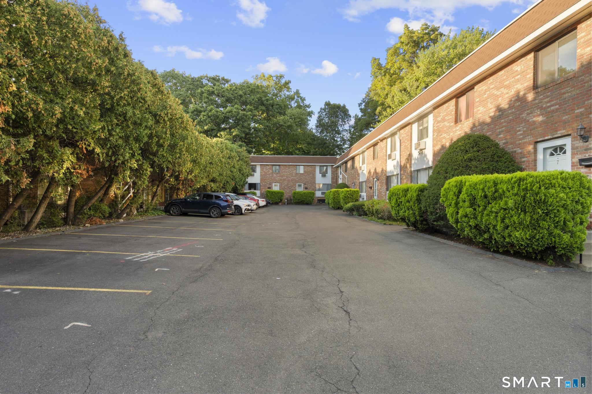 38 Maple Tree Avenue Unit: 7