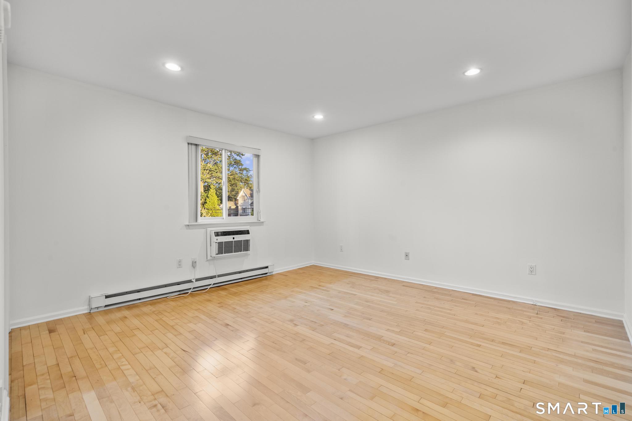 38 Maple Tree Avenue Unit: 7