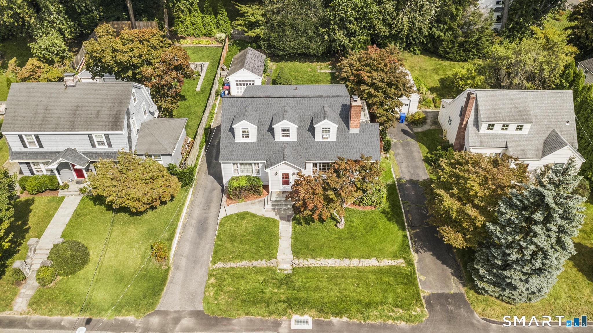 25 Ludlow Manor