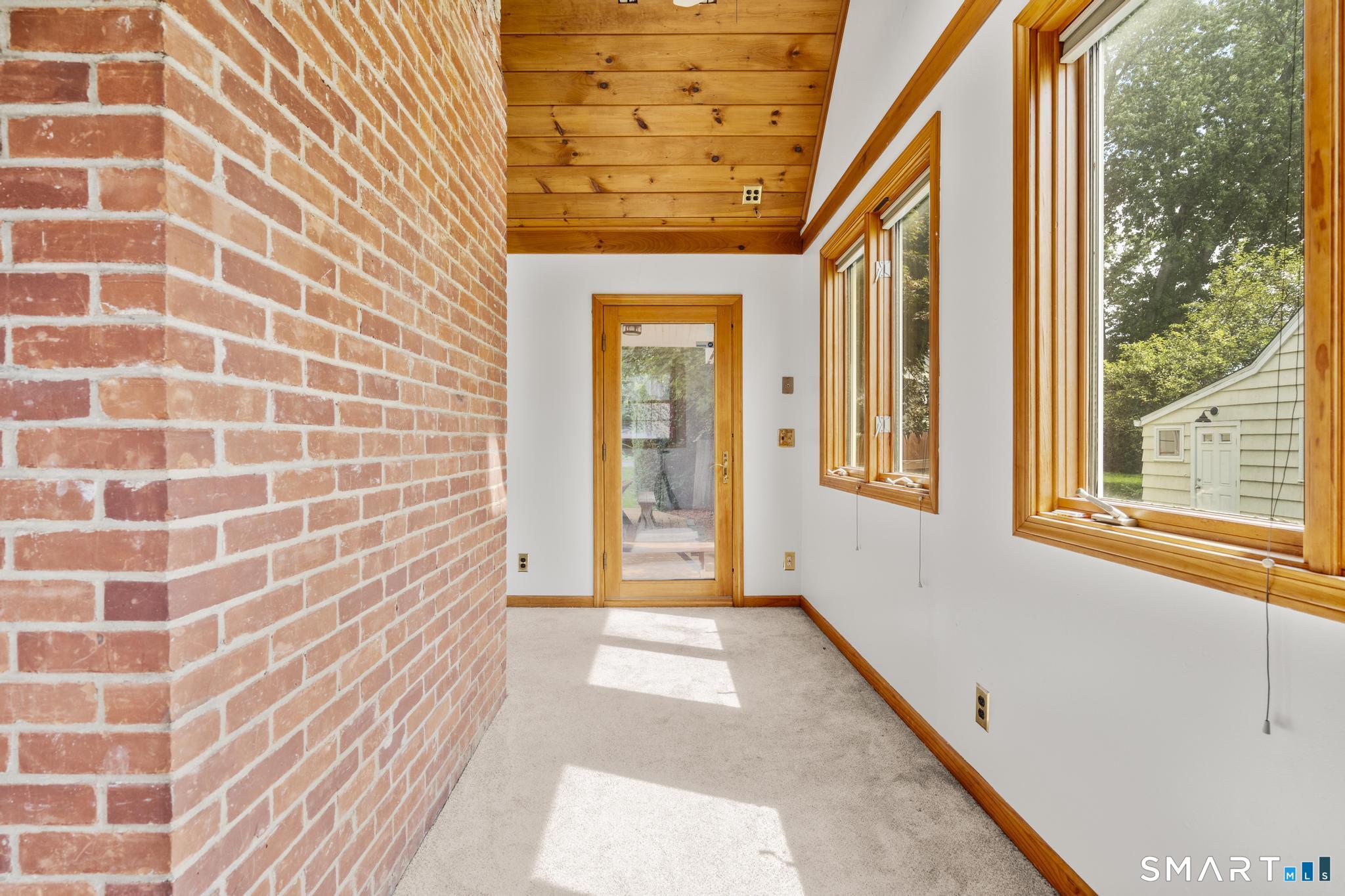 25 Ludlow Manor