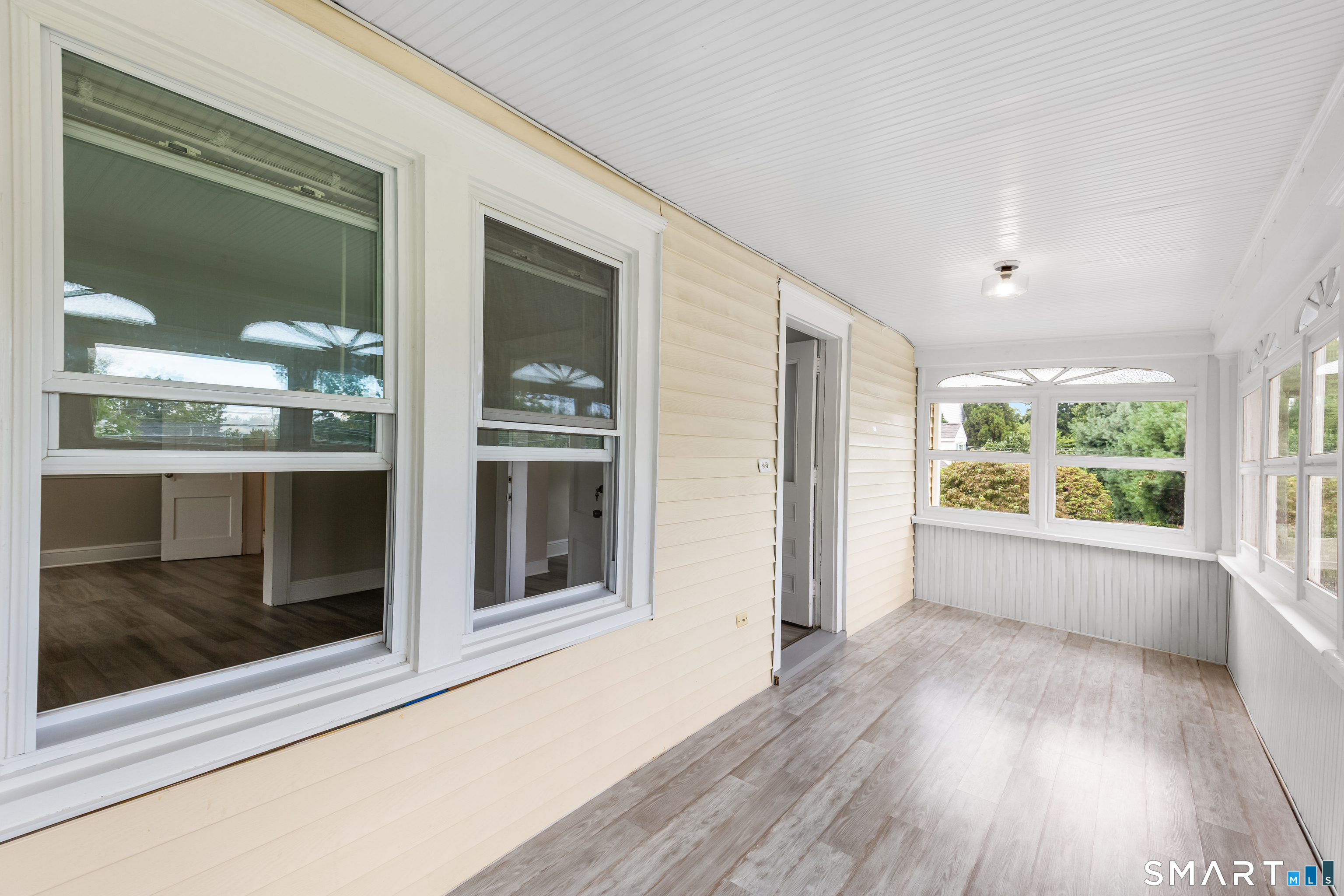19 Maple Avenue North
