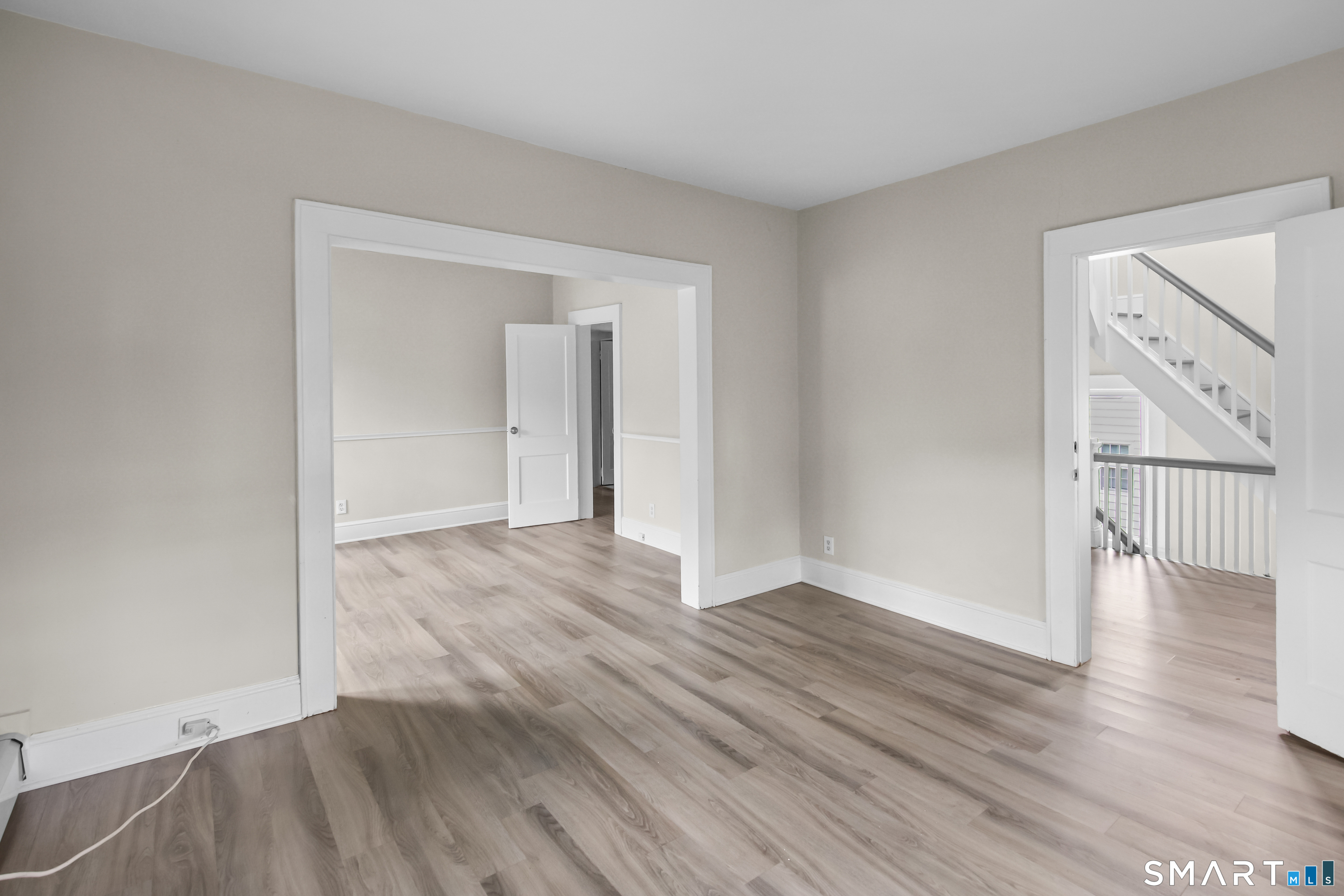 19 Maple Avenue North
