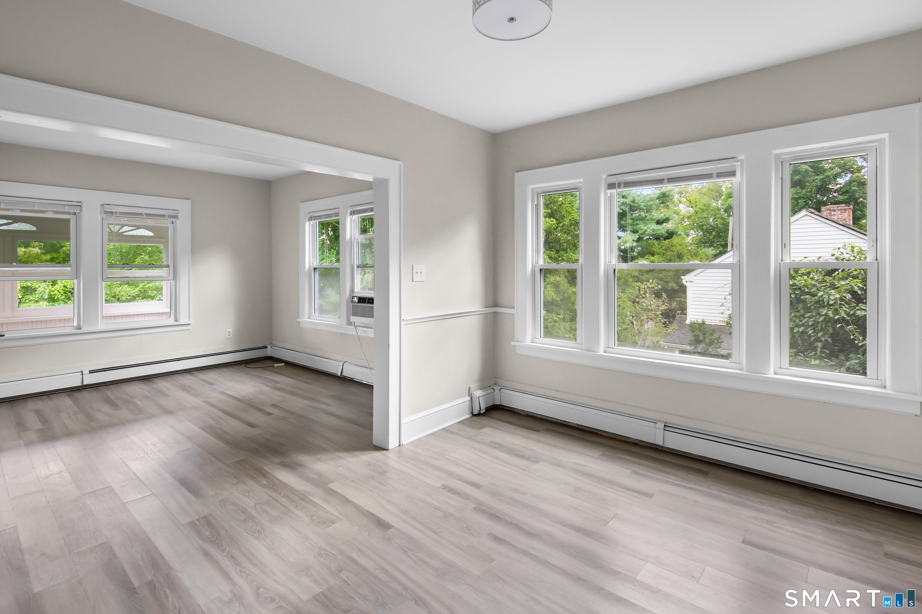 19 Maple Avenue North