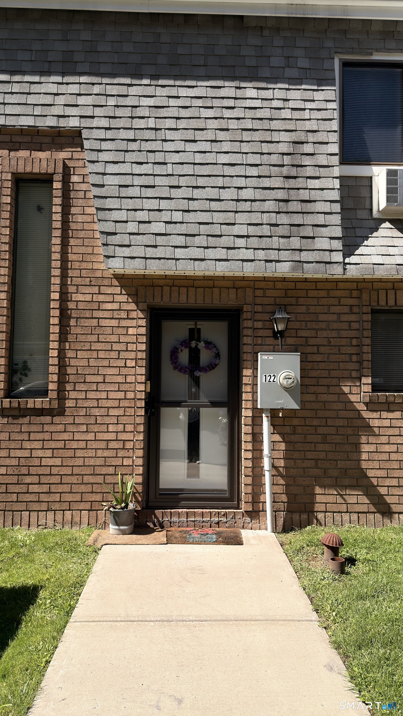 122 Sutton Place Unit: 122