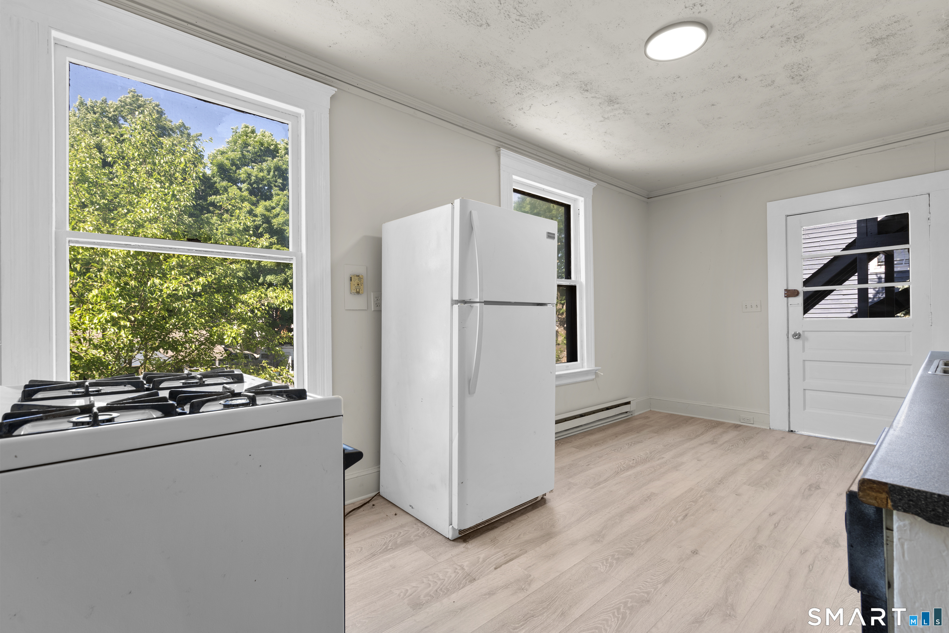 908 Main Street Unit: 2