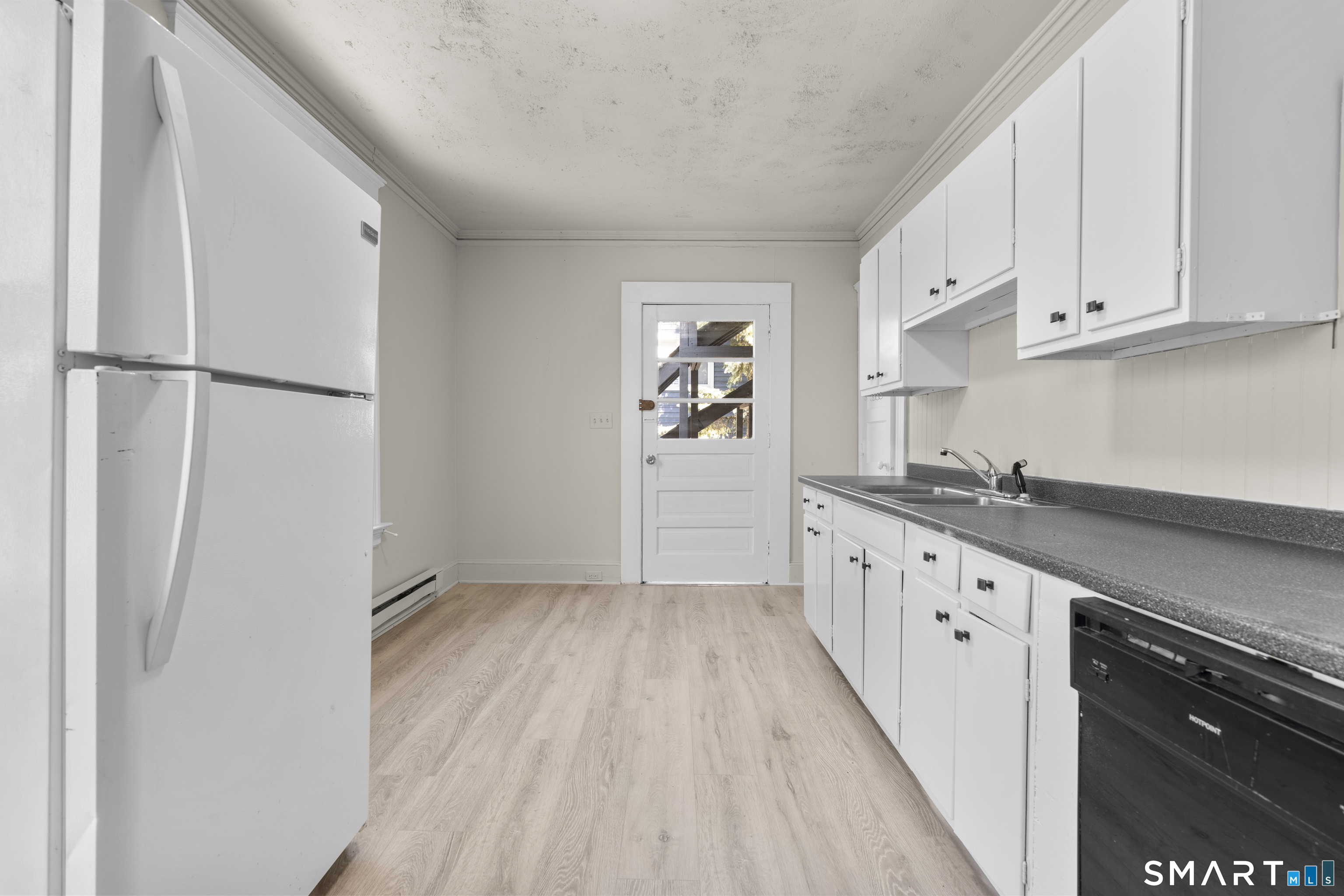 908 Main Street Unit: 2