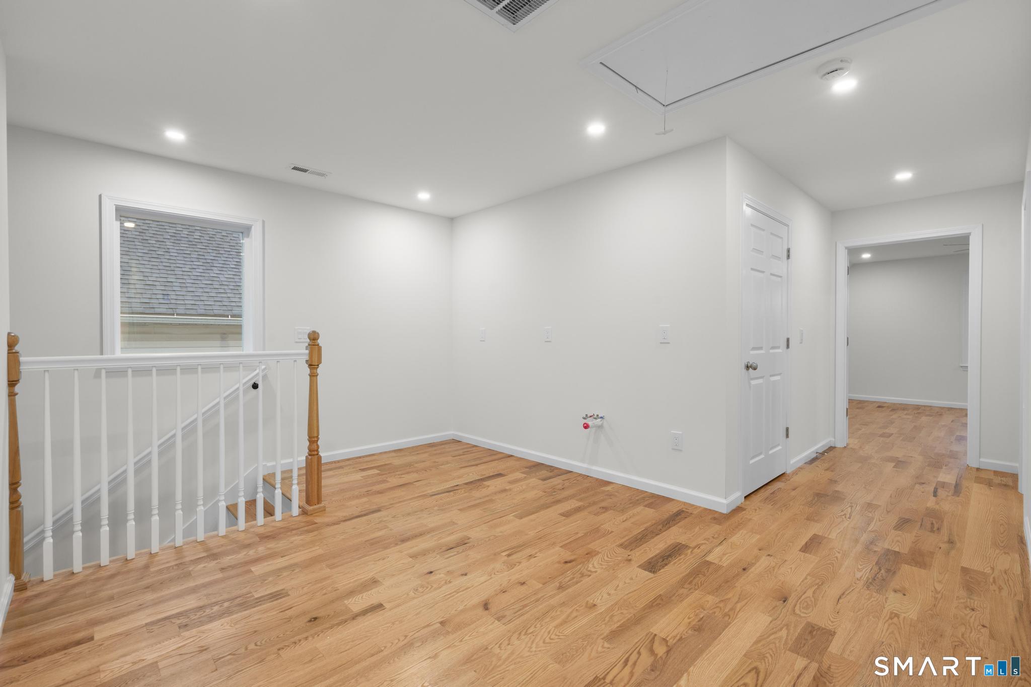 131 Columbia Street Unit: 2